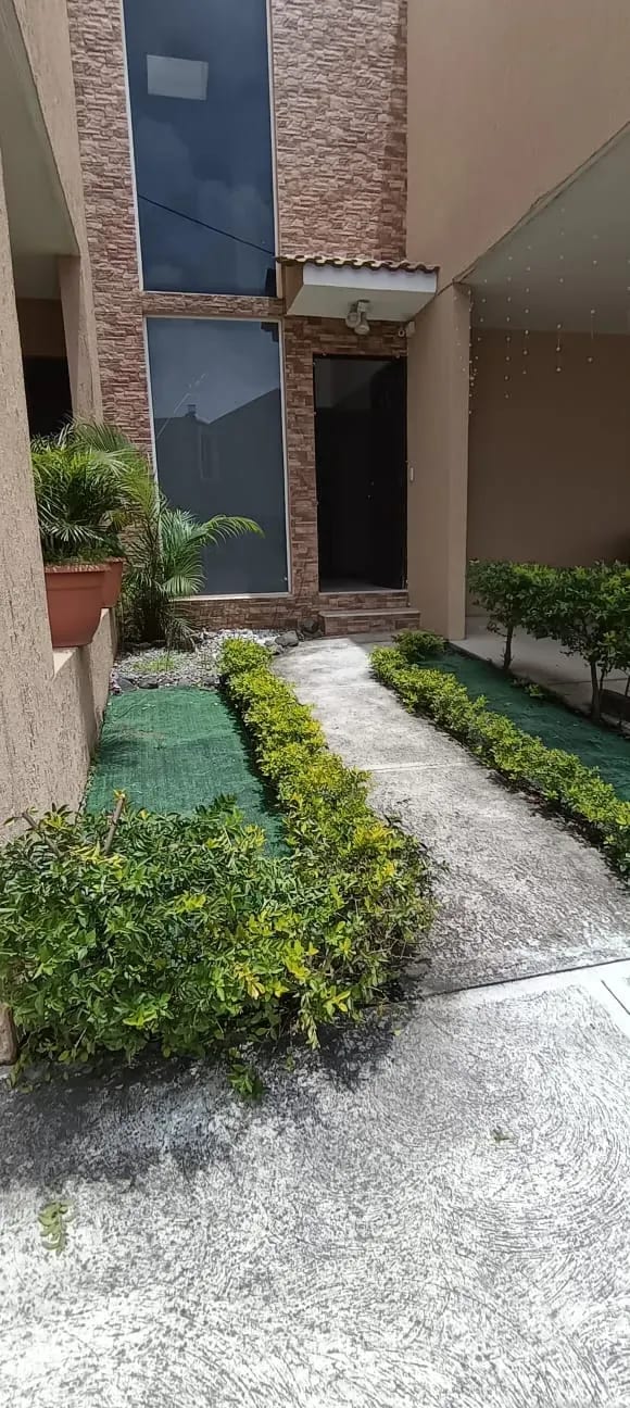 Casa en Renta Villas del Pinar San Cristobal — Casa en Alquiler en Pinares de San Cristobal, Zona 8 Mixco, Guatemala, Ciudad — foto 2 de 17