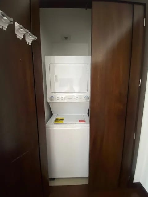 Vasanta Zona 10 Renta Apartamento 2 Hab Nivel Alto Vasanta Zona 10 — Apartamento en Alquiler en Vasanta, Zona 10, Guatemala, Ciudad — foto 5 de 15