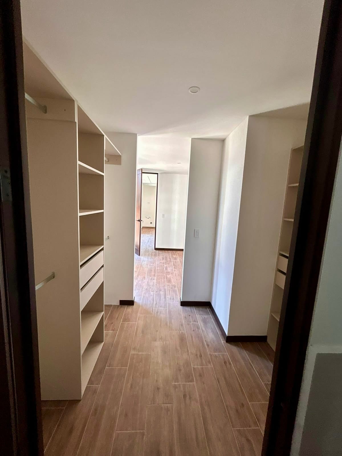 ALQUILER Apartamento nuevo una HAB zona 14 (copia) — Apartamento en Alquiler en Zona 14, Guatemala, Ciudad — foto 6 de 17