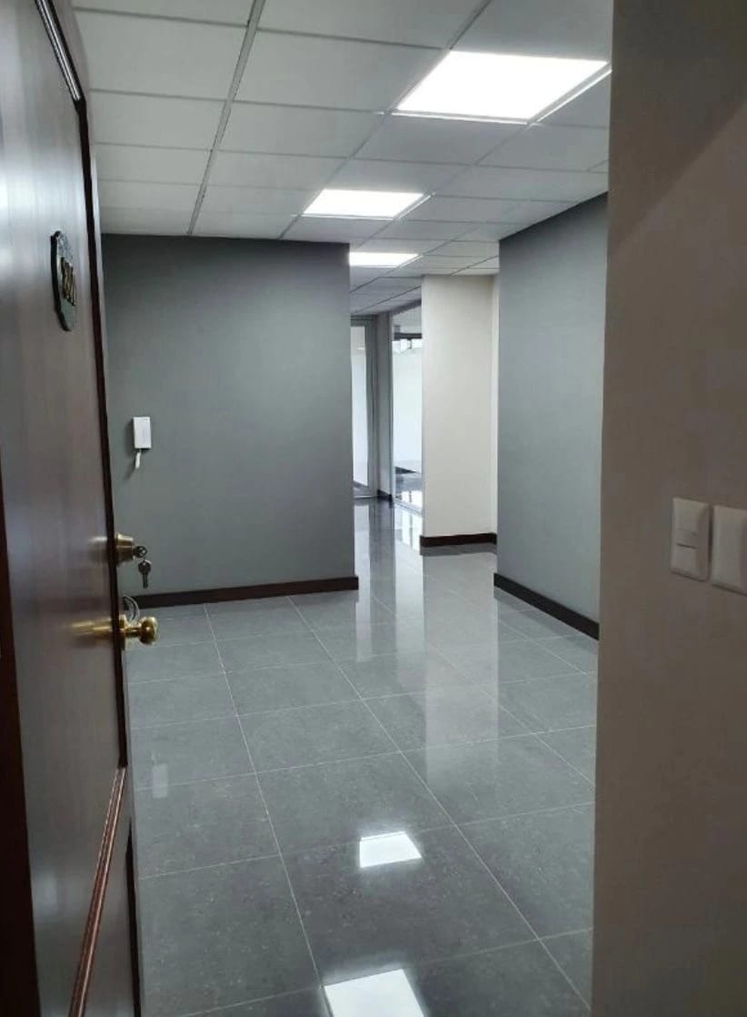 Renta Oficina Corporativo Muxbal — Oficina en Alquiler en Santa Catarina Pinula, Guatemala, Ciudad — foto 3 de 14