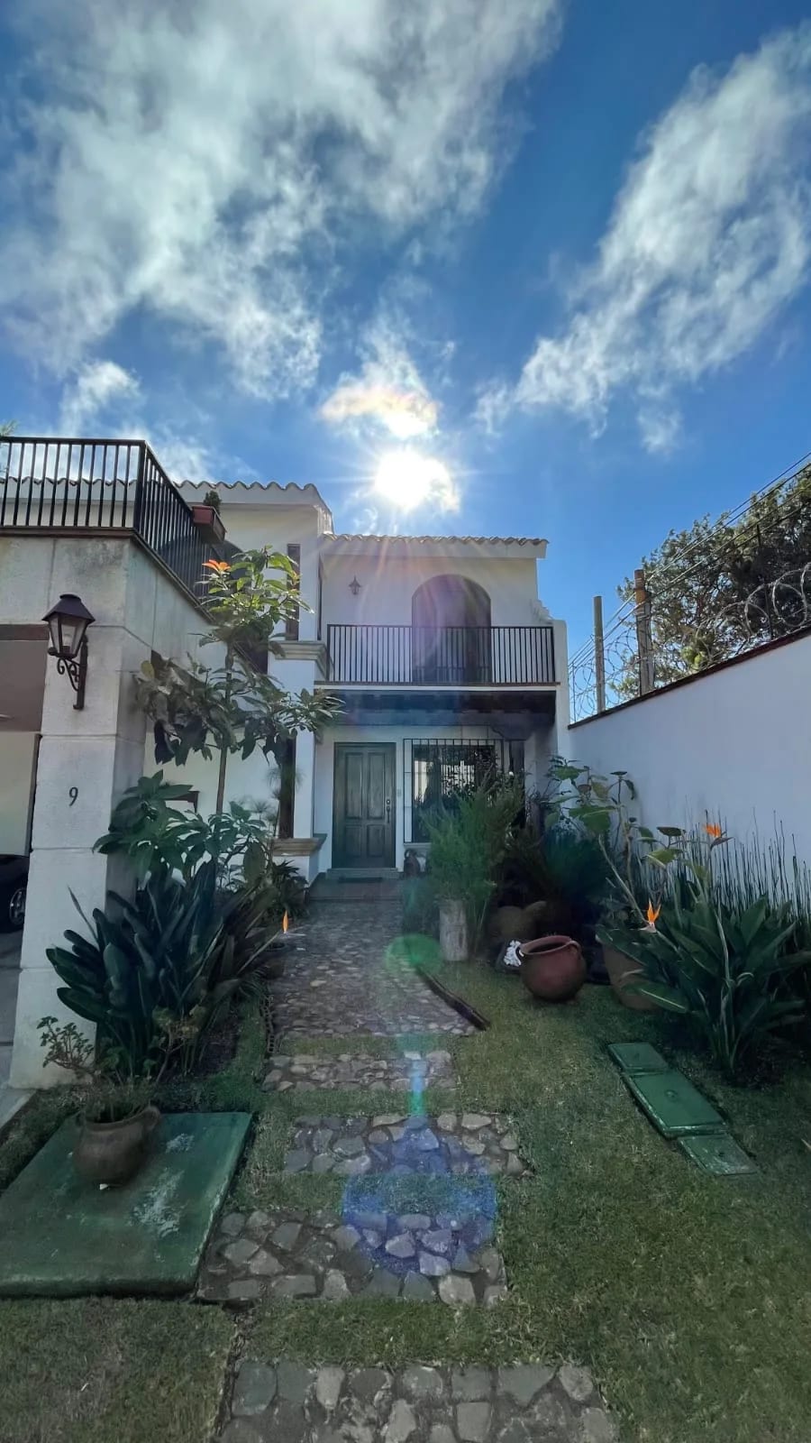 Casa amueblada en renta en Km. 19.9 — Casa en Alquiler en Carretera a El Salvador, Guatemala, Ciudad — foto 1 de 16