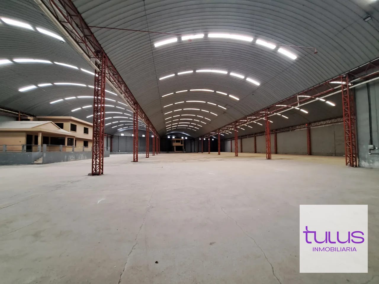 Bodega Industrial en Renta en Villa Nueva — Bodega / Ofibodega en Alquiler en Villa Nueva, Guatemala, Ciudad — foto 2 de 6