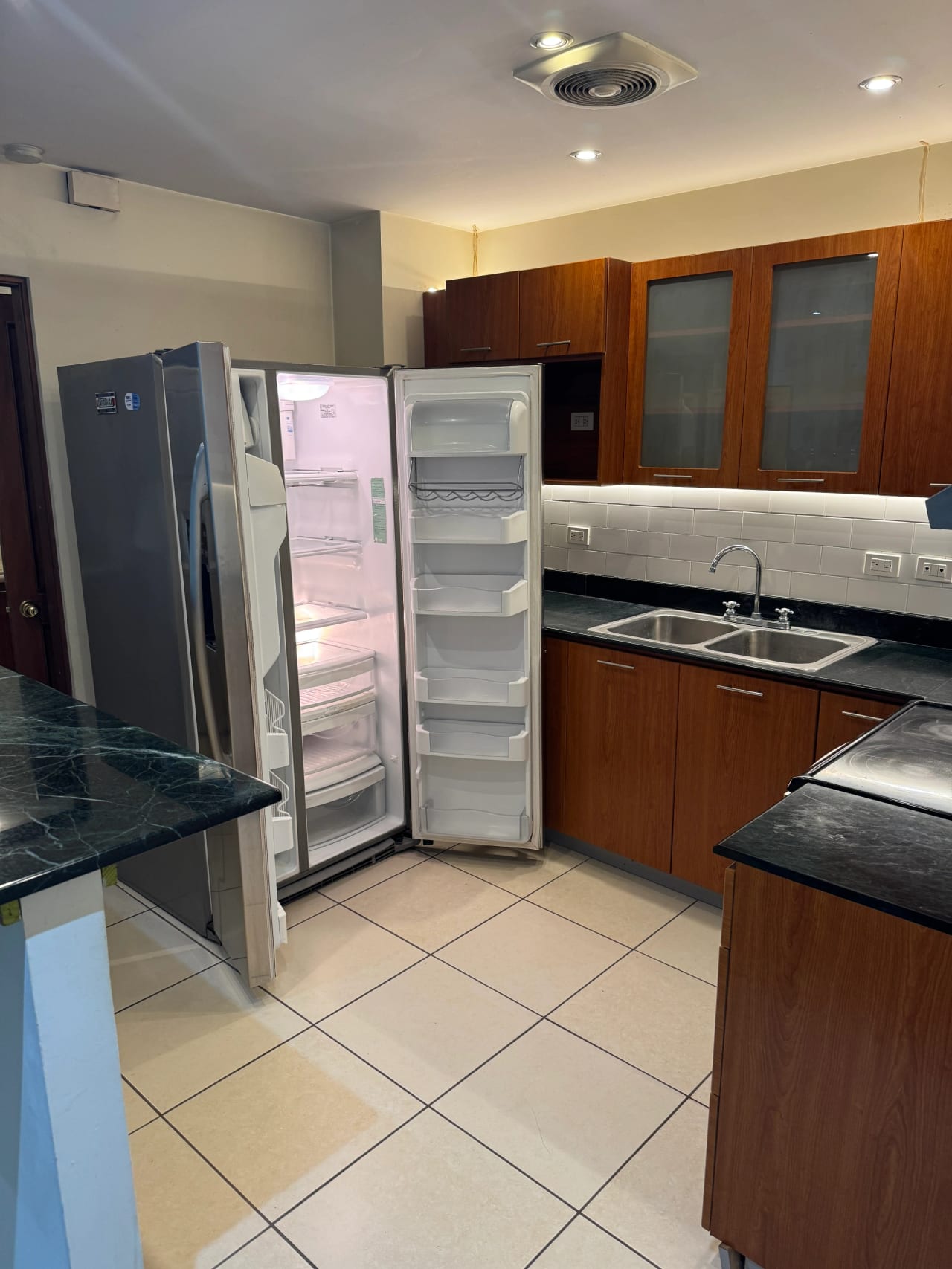 Apartamento Real de las americas Zona 14 - Image 2