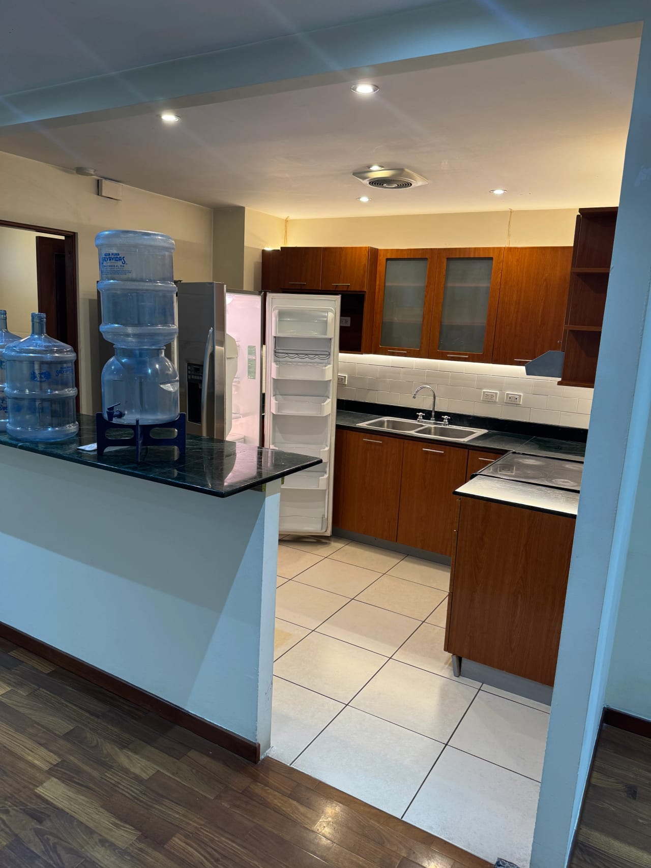 Apartamento Real de las americas Zona 14 - Image 1
