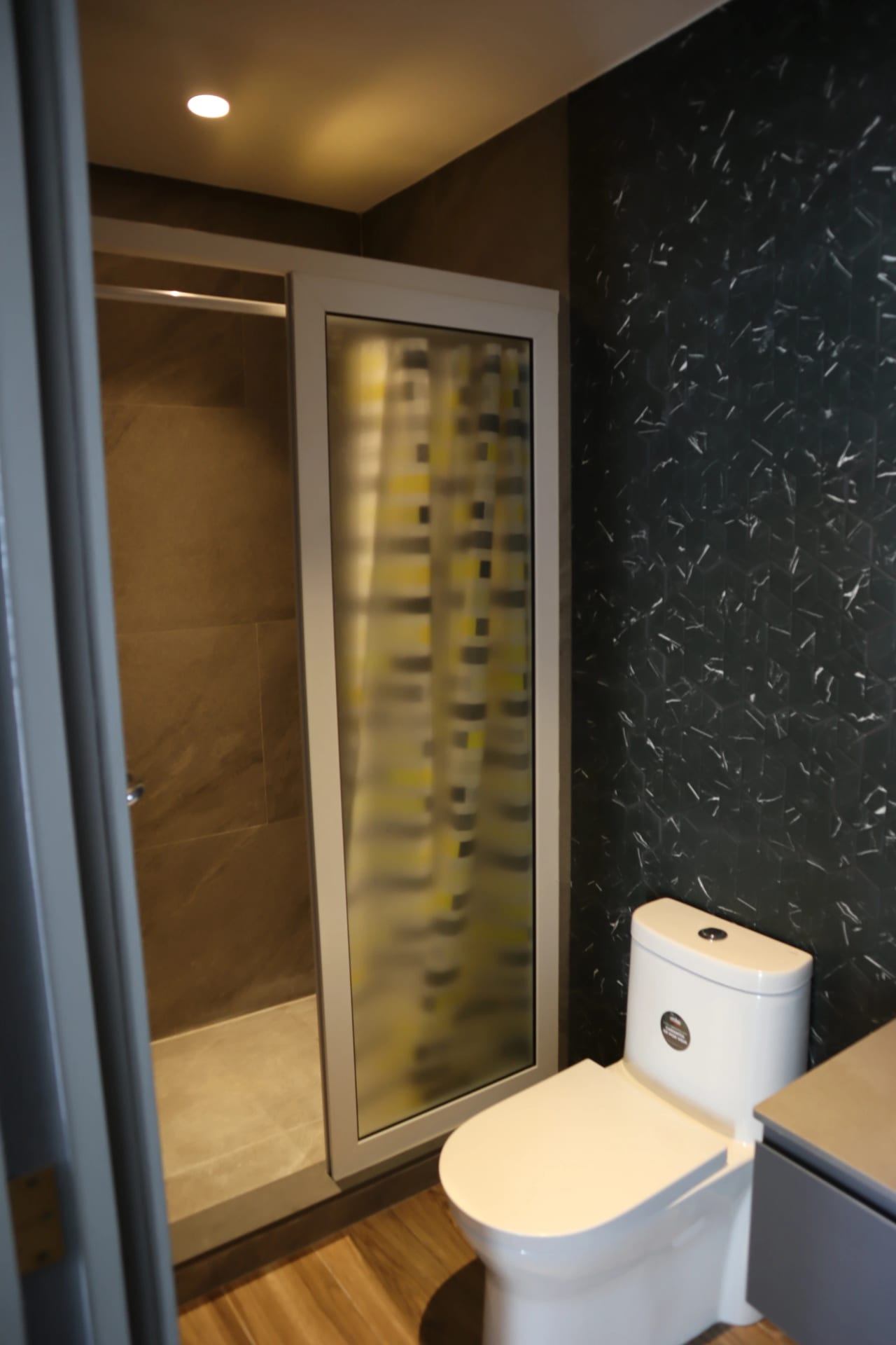 Apartamento Moderno en zona 10 — Apartamento en Alquiler en Zona 10, Guatemala, Ciudad — foto 6 de 13