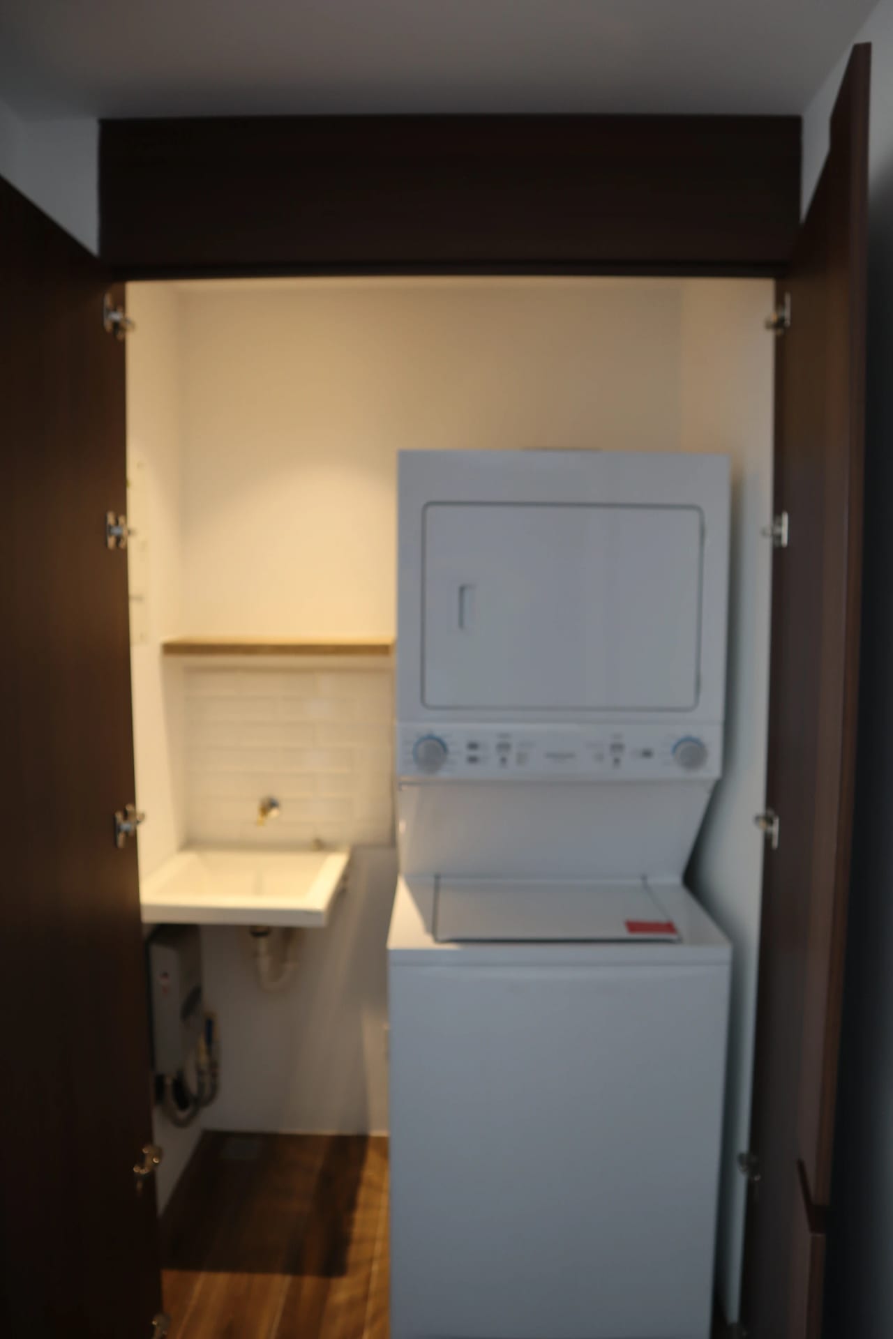 Apartamento Moderno en zona 10 — Apartamento en Alquiler en Zona 10, Guatemala, Ciudad — foto 7 de 13