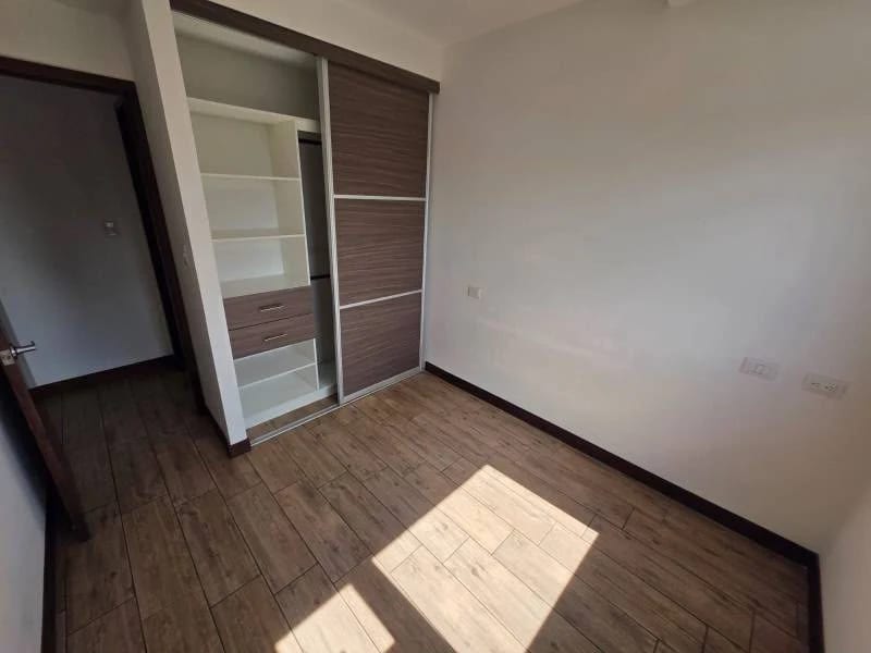 Apartamento de lujo en zona 10 - Image 3