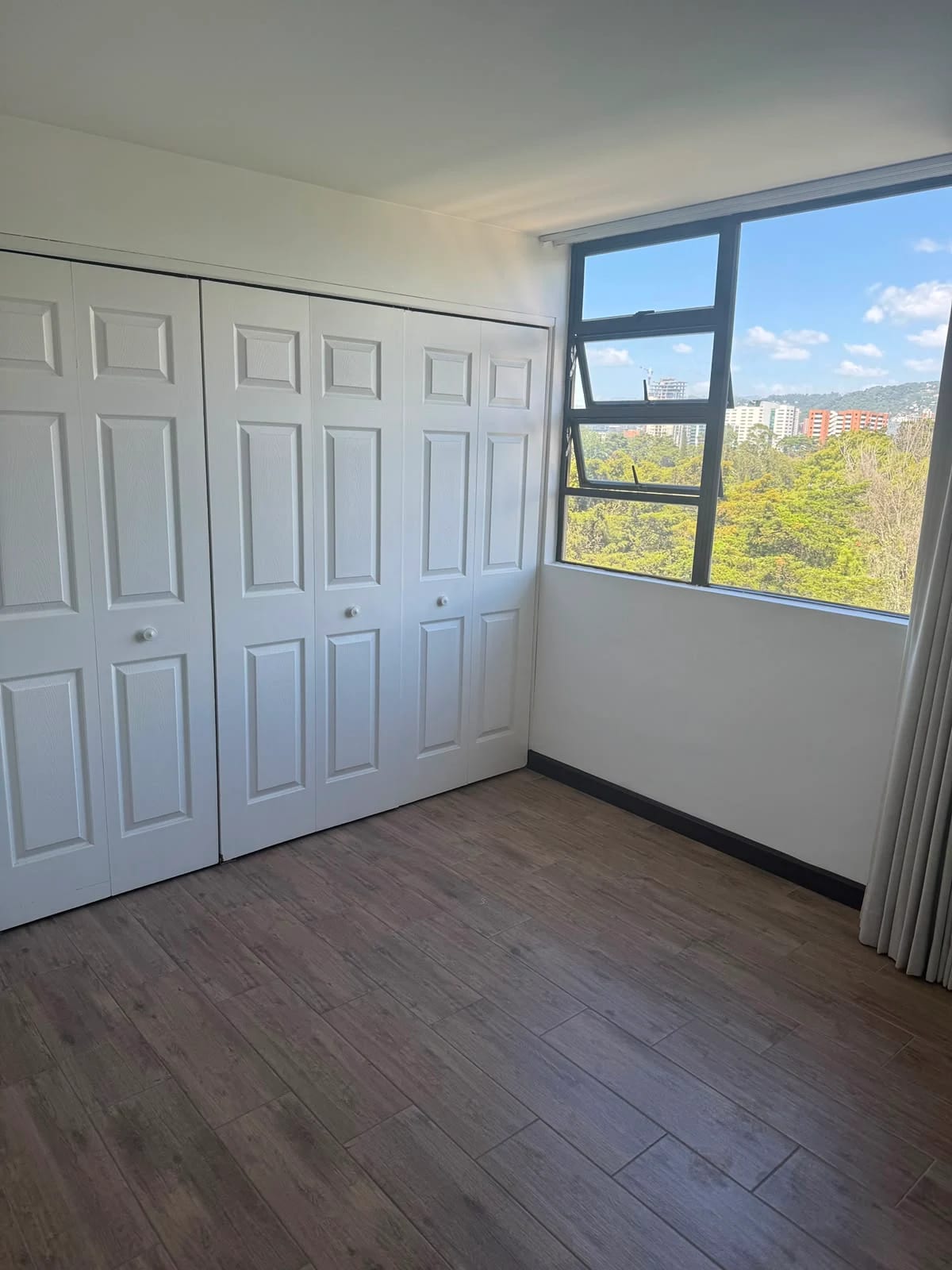 apartamento en zona 14 — Apartamento en Alquiler en Zona 14, Guatemala, Ciudad — foto 1 de 11