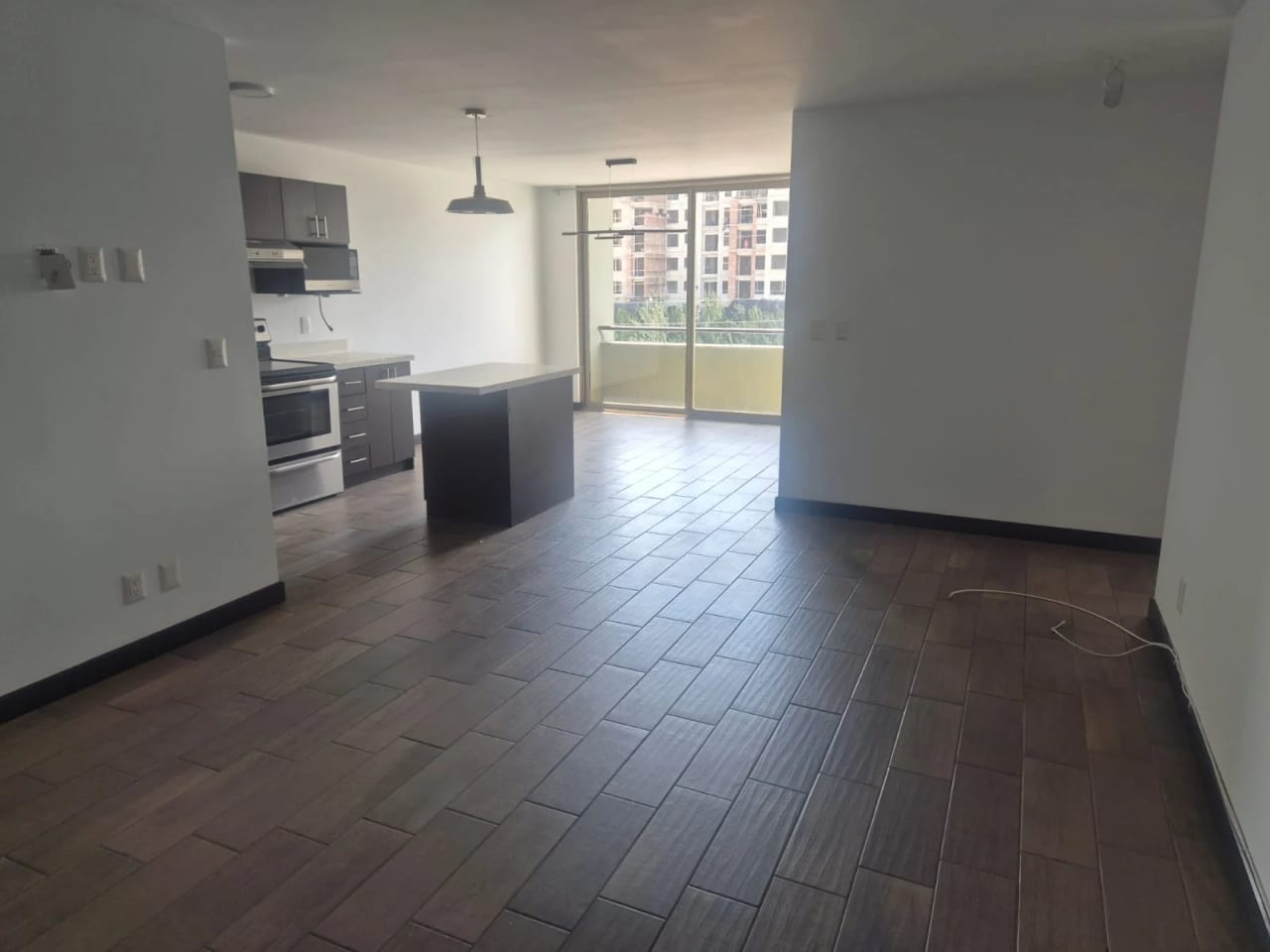 Apartamento de lujo en zona 10 — Apartamento en Alquiler en Zona 10, Guatemala, Ciudad — foto 6 de 13