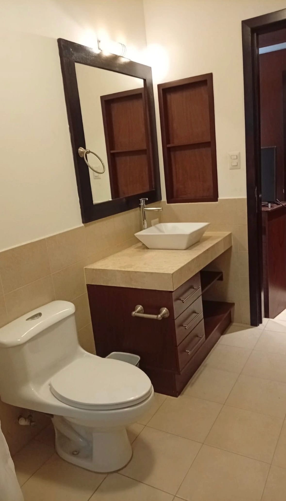 Apartamento en zona 14 — Apartamento en Alquiler en Zona 14, Guatemala, Ciudad — foto 9 de 10
