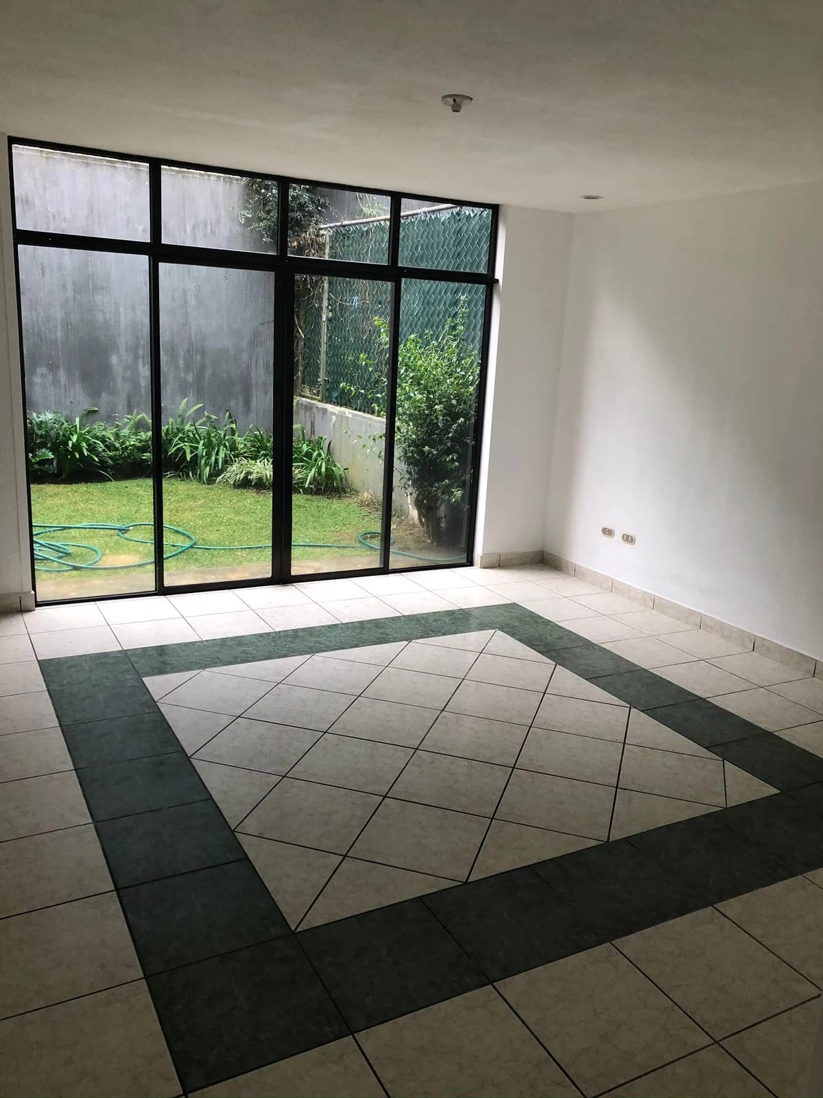 Casa en Arrazola 2-3 en Carretera Salvador — Casa en Alquiler en Carretera a El Salvador, Guatemala, Ciudad — foto 4 de 16