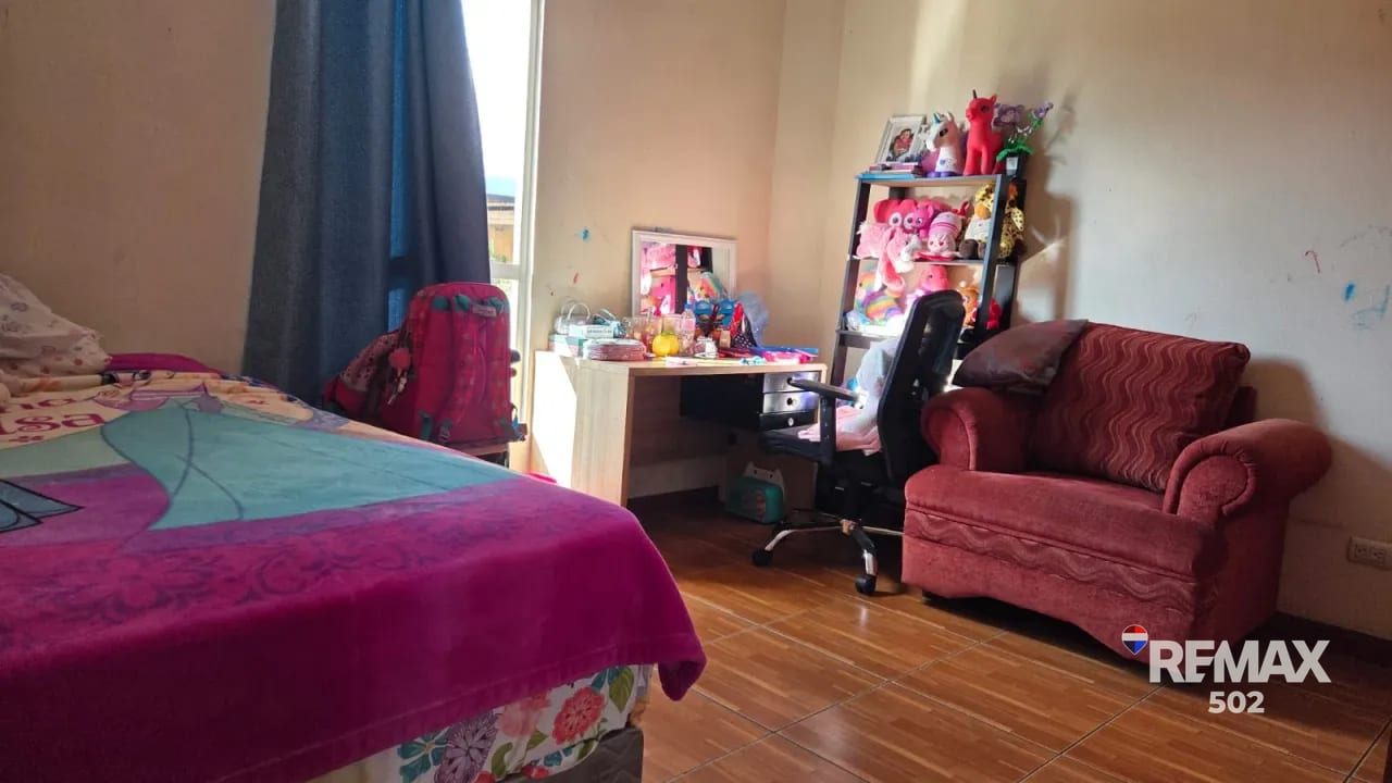 Casa en Venta Condominio Jardines de Verona, Ciudad Santa Clara, VN — Casa en Venta en Alamedas de Santa Clara, Villa Nueva, Guatemala, Ciudad — foto 9 de 13