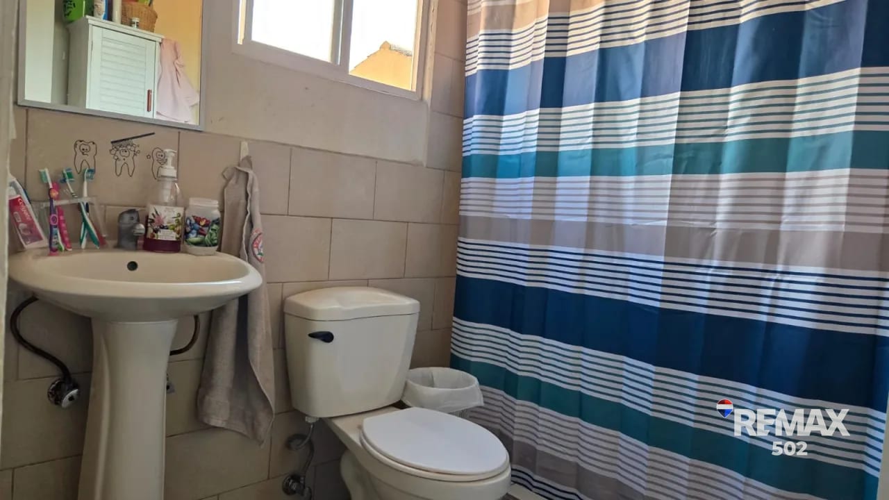 Casa en Venta Condominio Jardines de Verona, Ciudad Santa Clara, VN — Casa en Venta en Alamedas de Santa Clara, Villa Nueva, Guatemala, Ciudad — foto 10 de 13