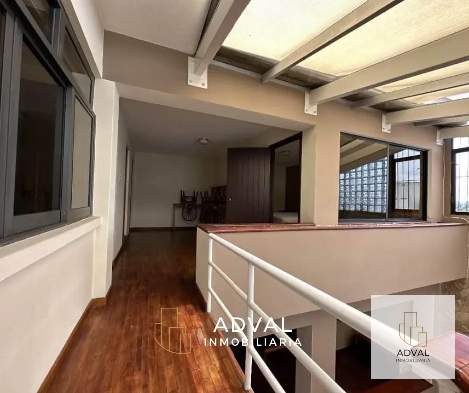 Casa en renta para viviendo u oficinas excelente punto Z.4 — Casa en Alquiler en Zona 4, Guatemala, Ciudad — foto 8 de 12