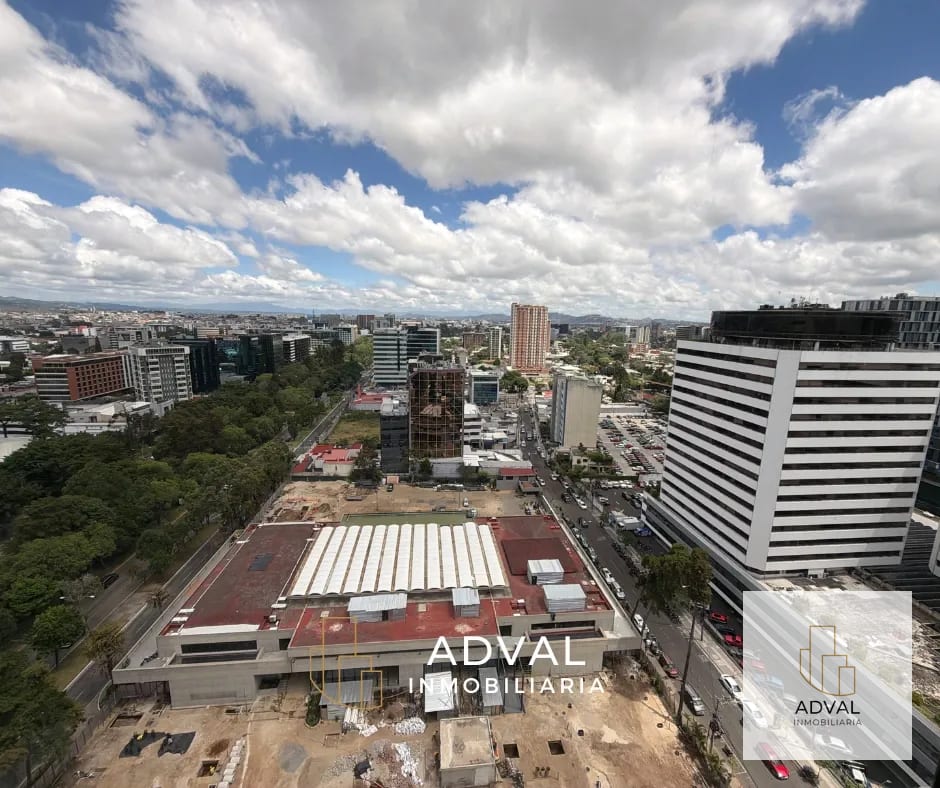 Excelente oportunidad Oficina Penthouse Reforma Montufar Z.10 — Oficina en Alquiler en Reforma Montúfar, Zona 10, Guatemala, Ciudad — foto 8 de 8