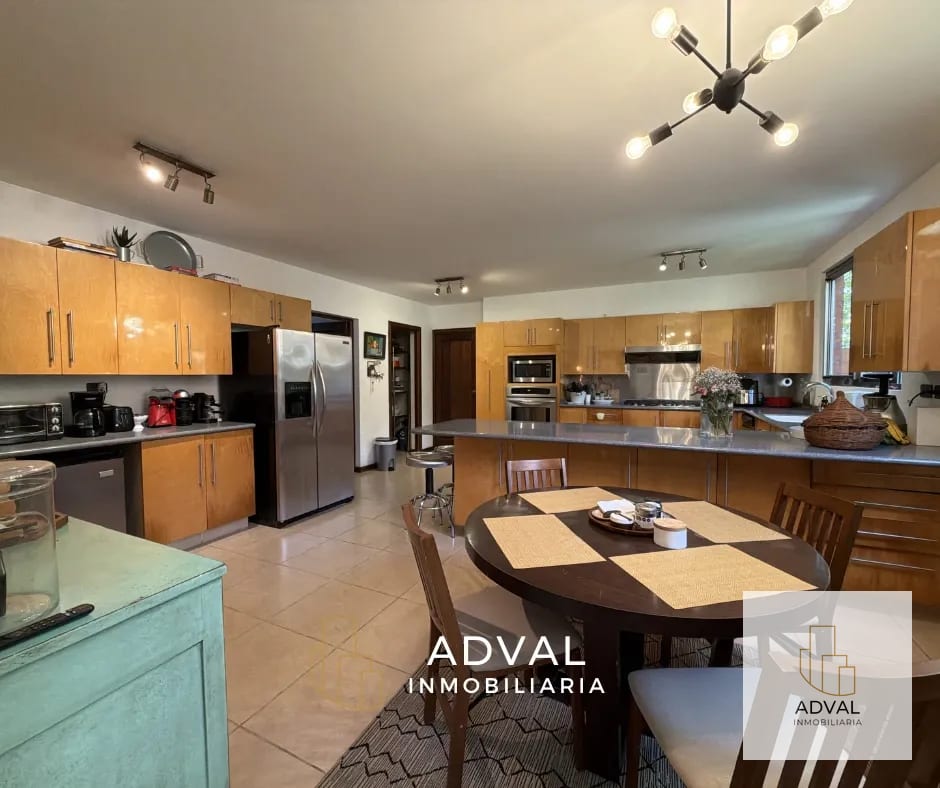 Lujosa propiedad en venta Las Lomas CAES KM 16.5 — Casa en Venta en Lomas de San Antonio, Carretera a El Salvador, Guatemala, Ciudad — foto 4 de 16