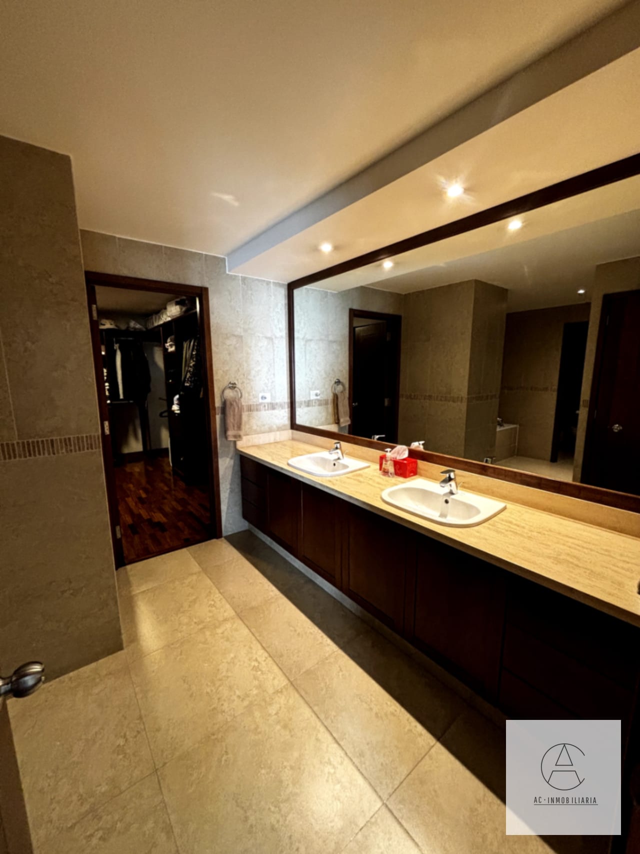 Apartamento de nivel completo en venta, zona 14 — Apartamento en Venta en Akoya, Zona 14, Guatemala, Ciudad — foto 13 de 17