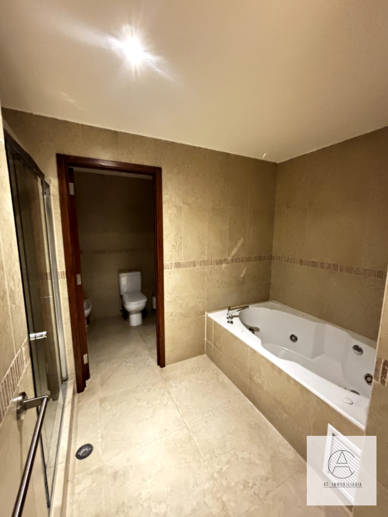 Apartamento de nivel completo en venta, zona 14 — Apartamento en Venta en Akoya, Zona 14, Guatemala, Ciudad — foto 14 de 17