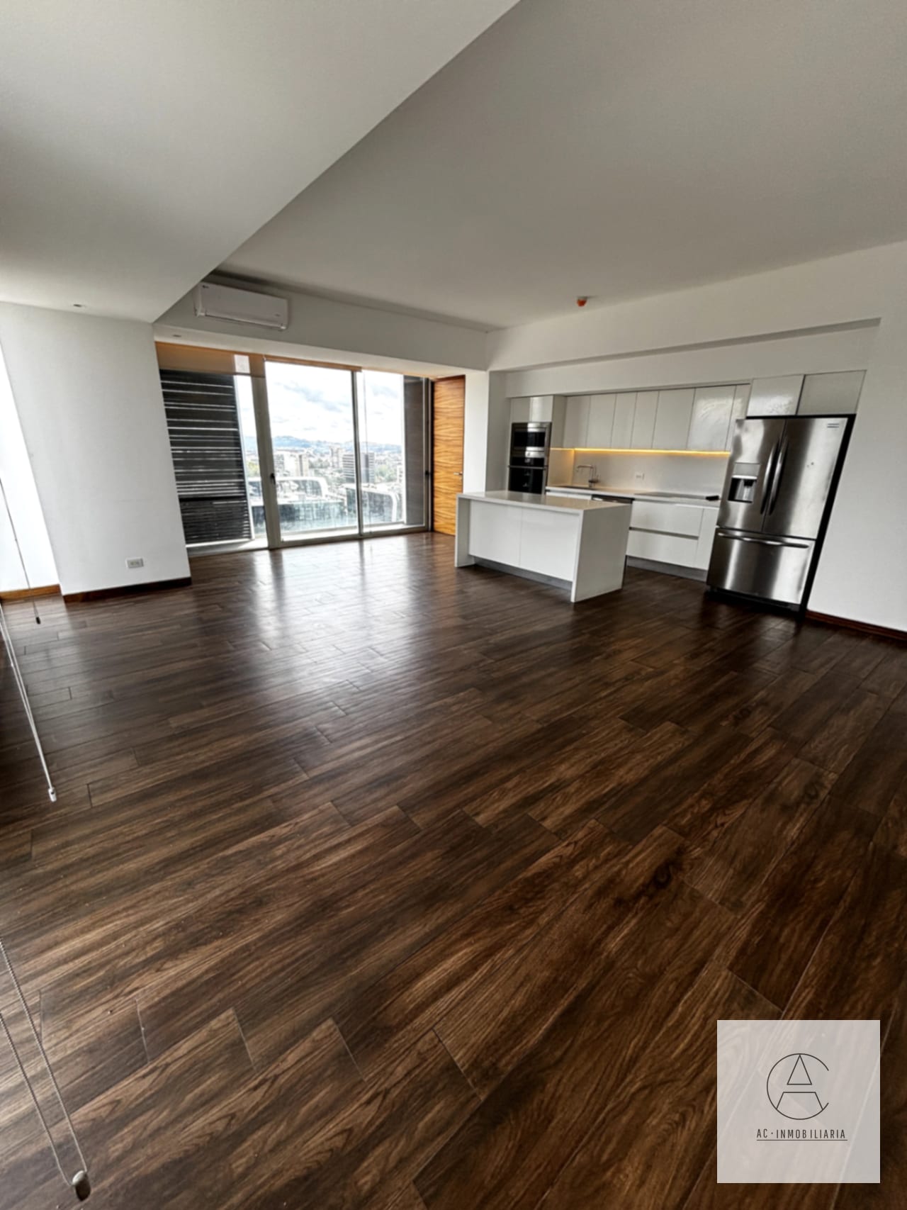 Apartamento en renta en AVIA, zona 10 — Apartamento en Alquiler en Avia, Zona 10, Guatemala, Ciudad — foto 13 de 15