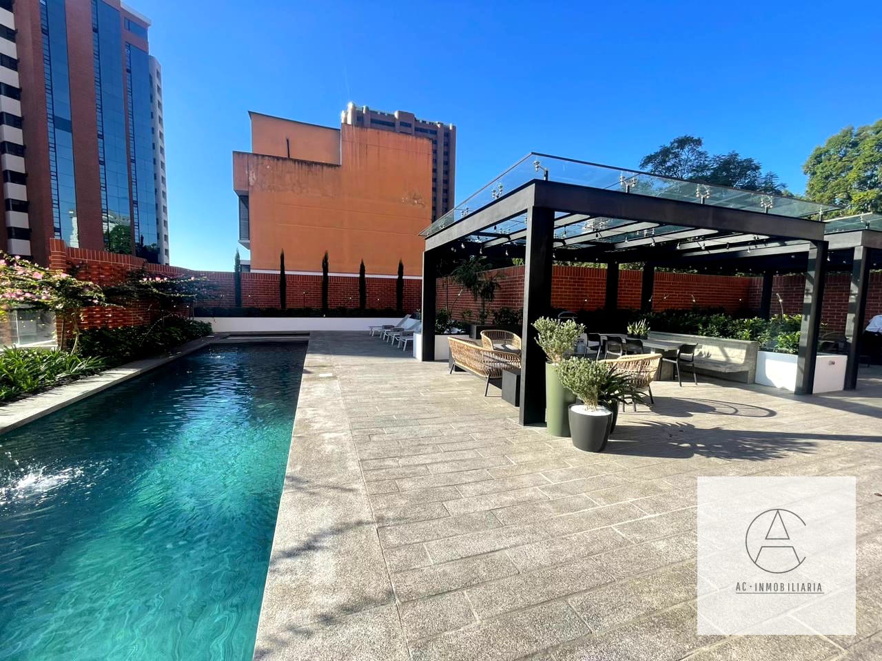 Apartamento en renta en Sekkei, *DISPONIBLE en NOVIEMBRE* — Apartamento en Alquiler en Sekkei, Zona 14, Guatemala, Ciudad — foto 11 de 14