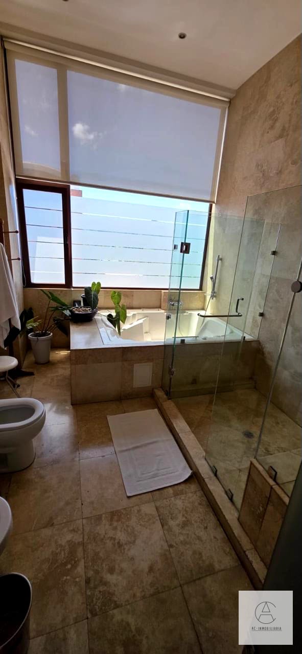Apartamento de 2 niveles y jardín en renta, zona 14 — Apartamento en Alquiler en Matisse, Zona 14, Guatemala, Ciudad — foto 11 de 11