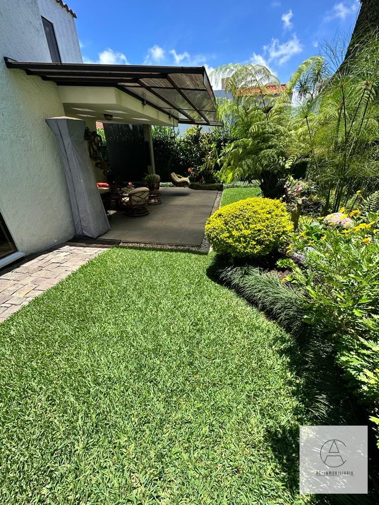 Casa con jardín en venta dentro de condominio — Casa en Venta en Carretera a El Salvador, Guatemala, Ciudad — foto 1 de 15