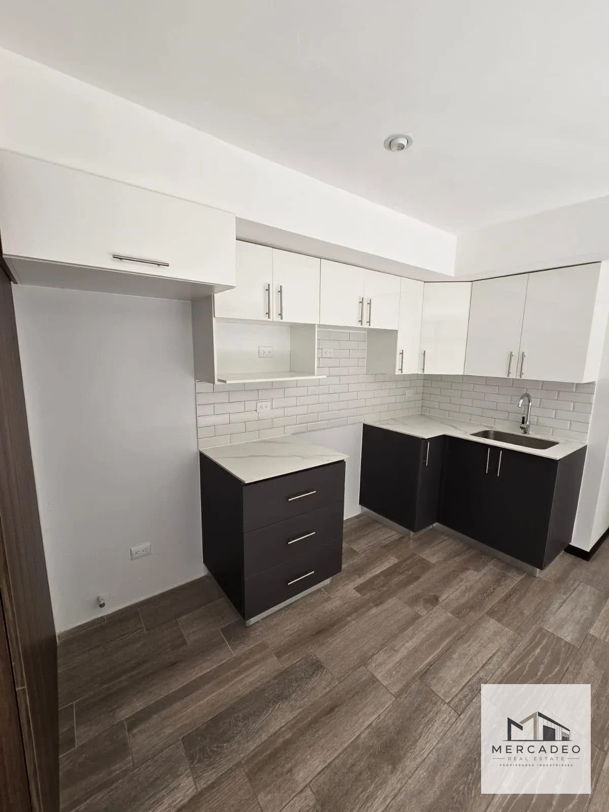Apartamento en Villa Granada Premier 2 — Apartamento en Alquiler en Villas Granada Premier 2, Santa Catarina Pinula, Guatemala, Ciudad — foto 11 de 11