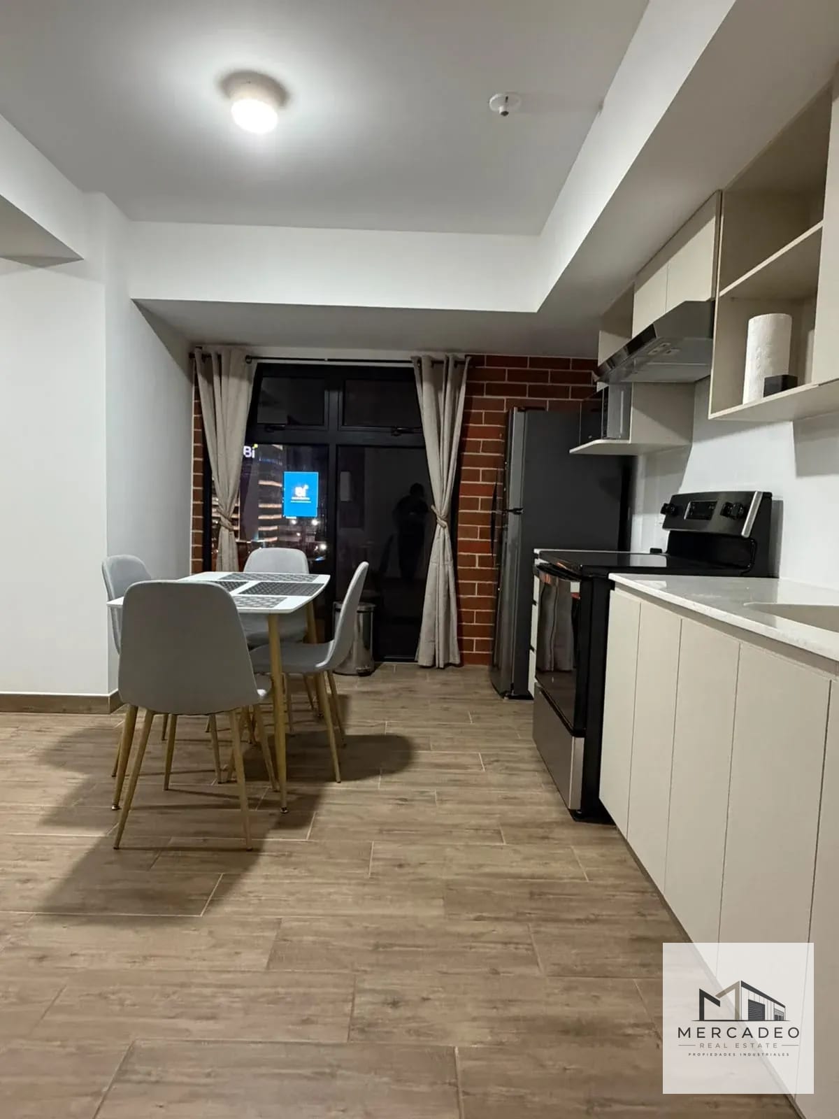 Apartamento Nuevo Amueblado Zona 4 — Bodega / Ofibodega en Alquiler en Modra, Zona 4, Guatemala, Ciudad — foto 4 de 16