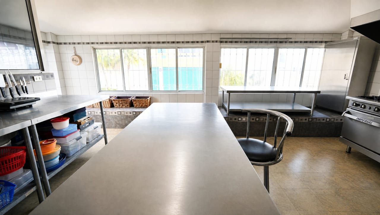 Cocina — 🏠 Casa en Venta | Balcones de San Cristóbal, Zona 8 de Mixco — Casa en Venta en Zona 8 Mixco, Guatemala, Ciudad — foto 1 de 8