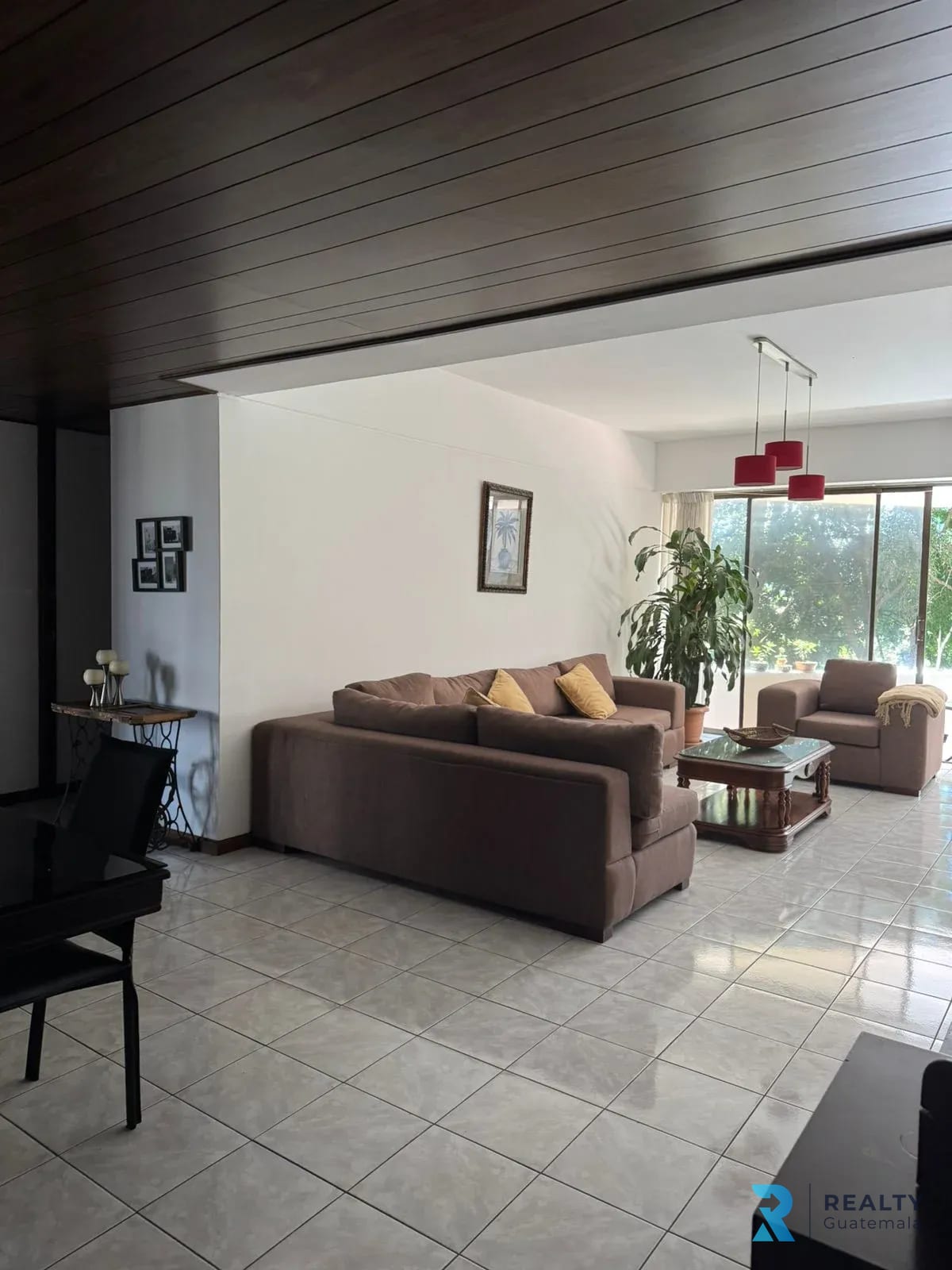 RENTO Apartamento Santa Clara II, Zona 10 — Apartamento en Alquiler en Santa Clara II, Zona 10, Guatemala, Ciudad — foto 1 de 10