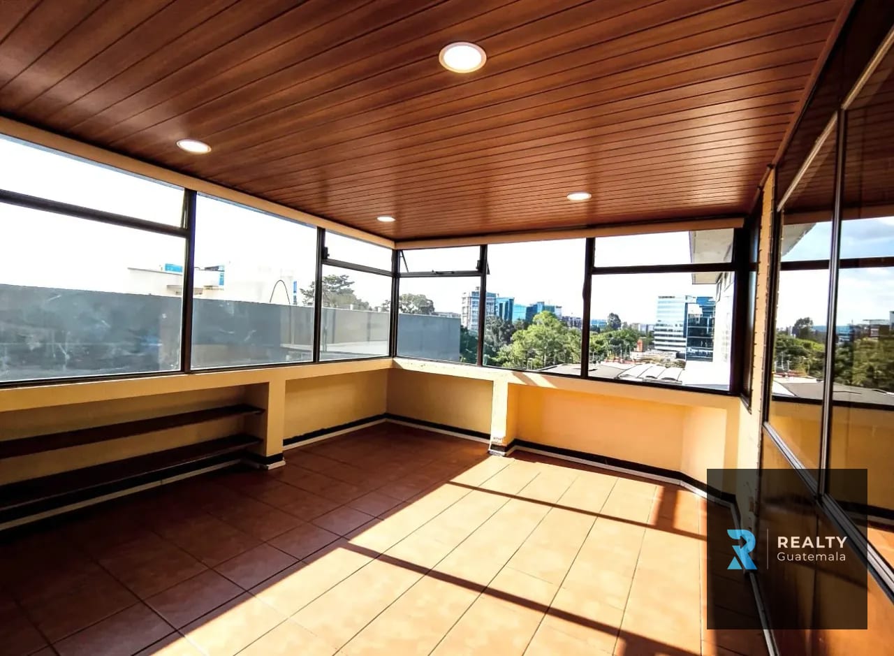 VENDO Oficina Reforma Montúfar, zona 10 — Oficina en Venta en Zona 10, Guatemala, Ciudad — foto 1 de 6