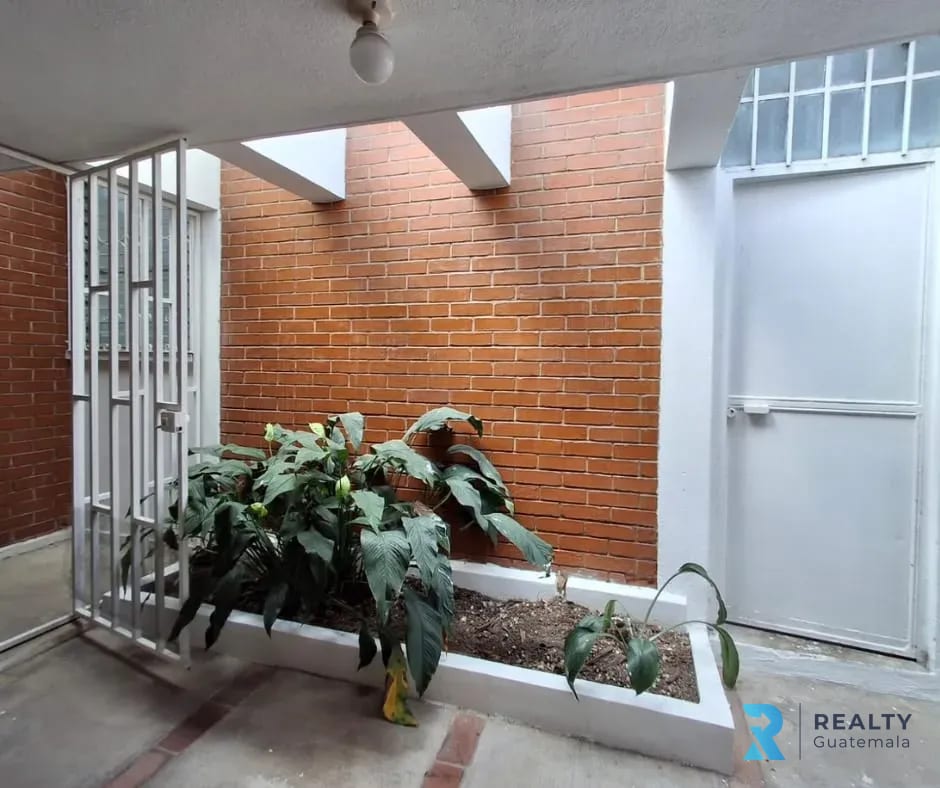 RENTO Casa Residencial V, Zona 11 — Casa en Alquiler en Zona 11, Guatemala, Ciudad — foto 15 de 17