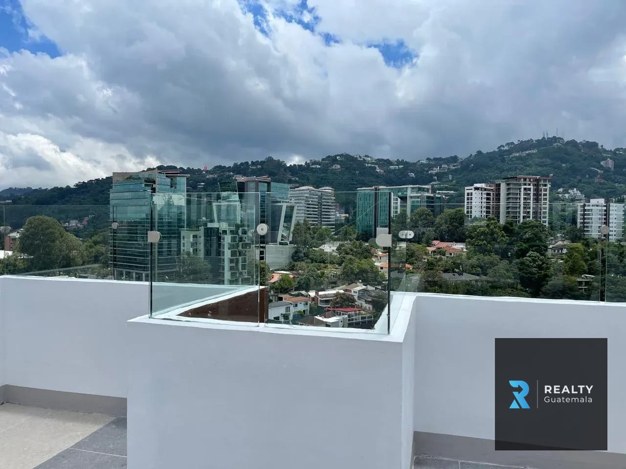 RENTO Apartamento Zona 15, Edificio Morea — Apartamento en Alquiler en Zona 14, Guatemala, Ciudad — foto 9 de 11