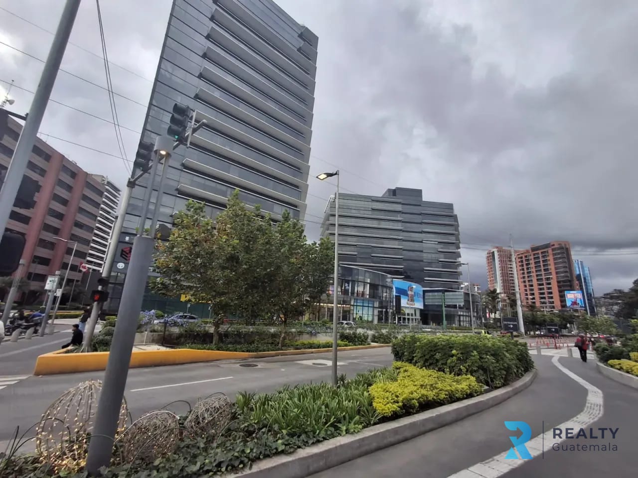 VENDO local Comercial En zona 10, Design Center — Local en Venta en Design Center, Zona 10, Guatemala, Ciudad — foto 1 de 5