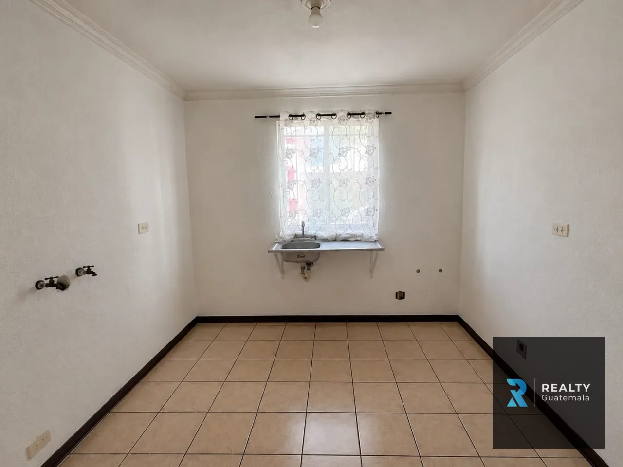 Vendo Casa Colinas de Monte Maria Norte, VN — Casa en Venta en Villa Nueva, Guatemala, Ciudad — foto 3 de 9
