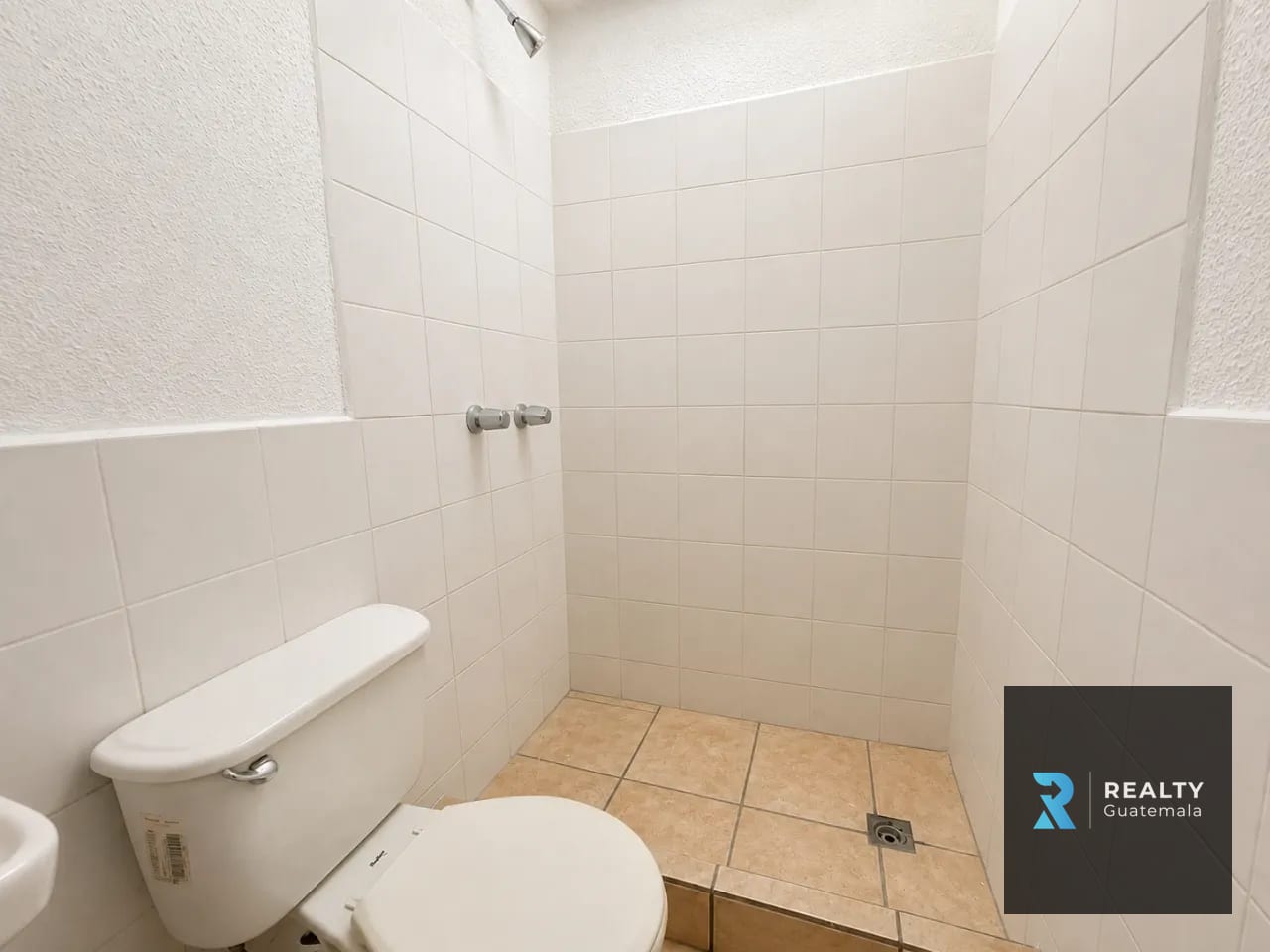 Vendo Casa Colinas de Monte Maria Norte, VN — Casa en Venta en Villa Nueva, Guatemala, Ciudad — foto 8 de 9