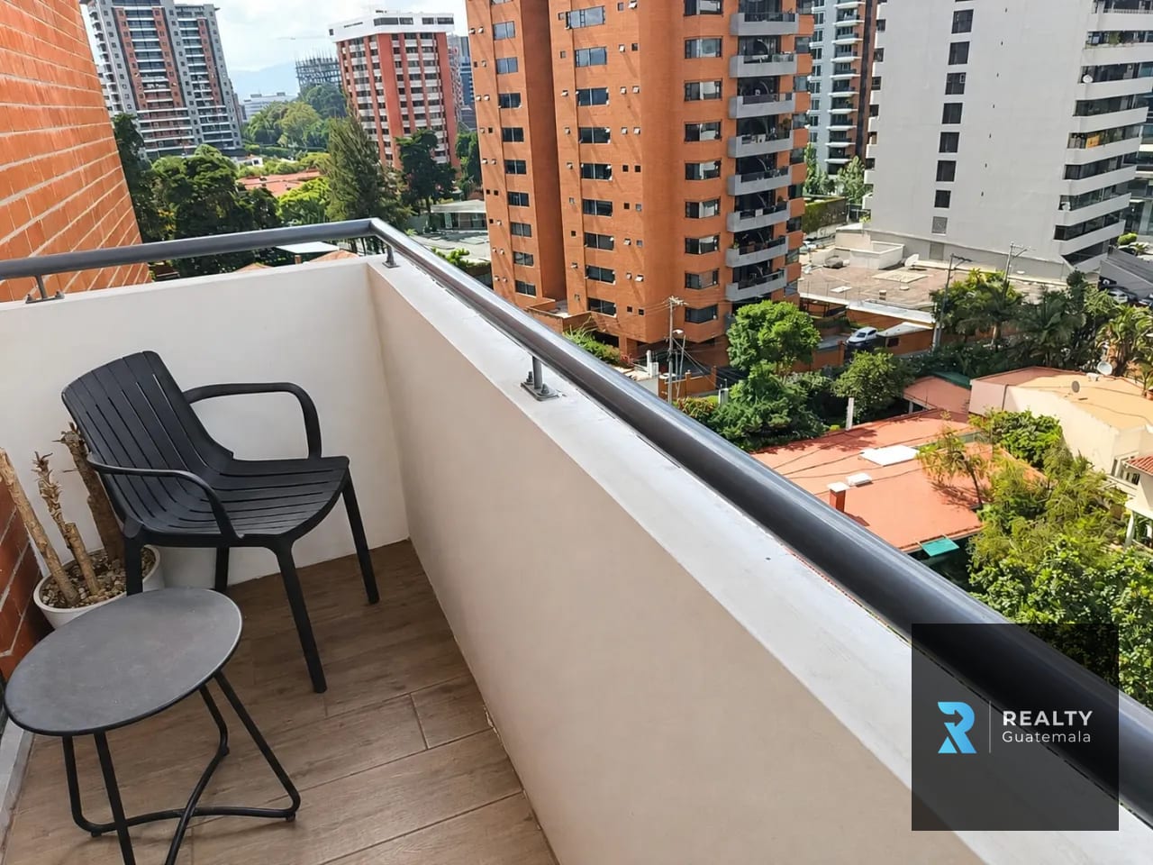 Rento/Vendo Apartamento Equipado y amueblado Casalini, zona 10 — Apartamento en Venta en Cassalini, Zona 10, Guatemala, Ciudad — foto 5 de 10