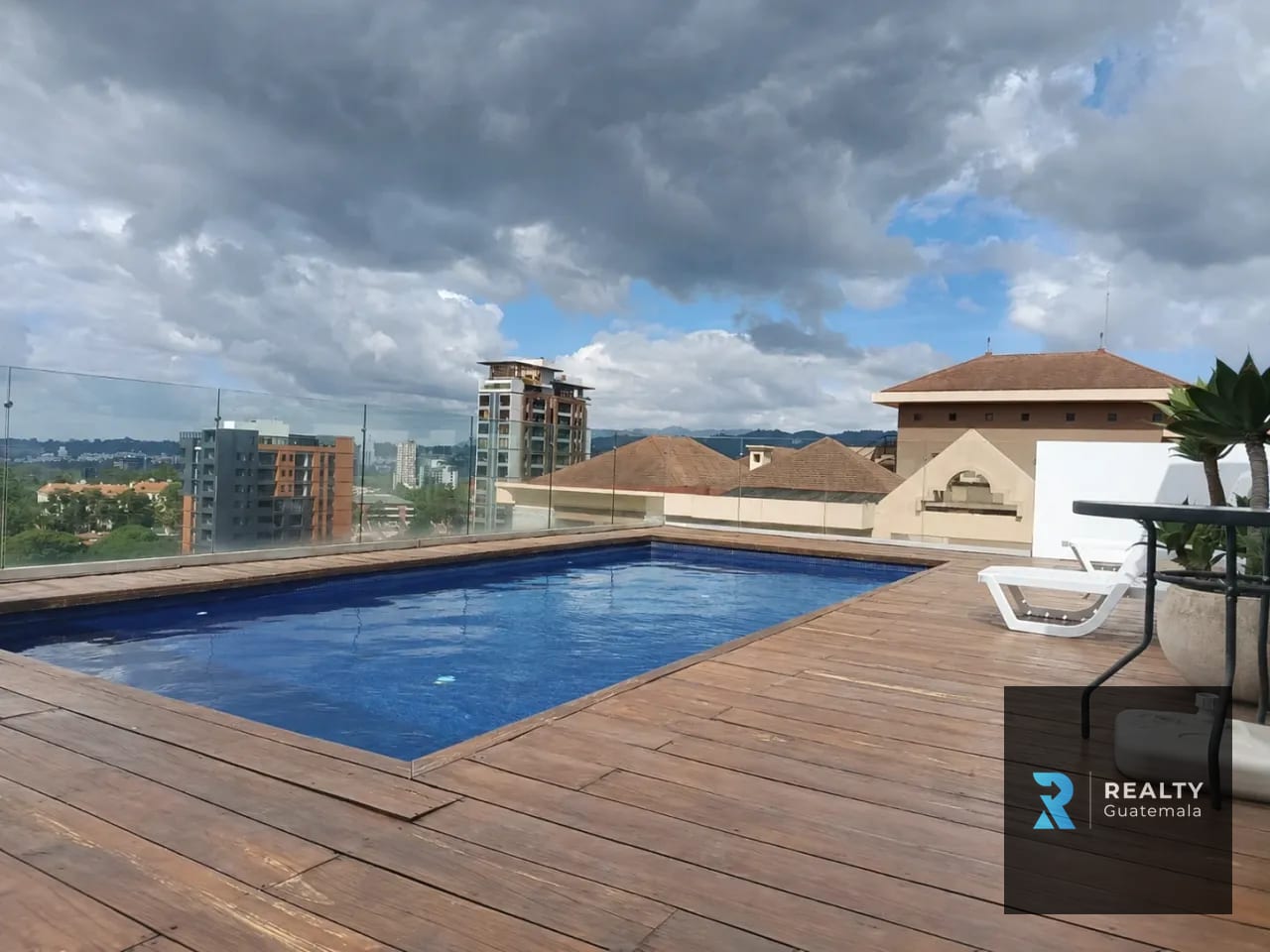 Rento/Vendo Apartamento Equipado y amueblado Casalini, zona 10 — Apartamento en Venta en Cassalini, Zona 10, Guatemala, Ciudad — foto 8 de 10