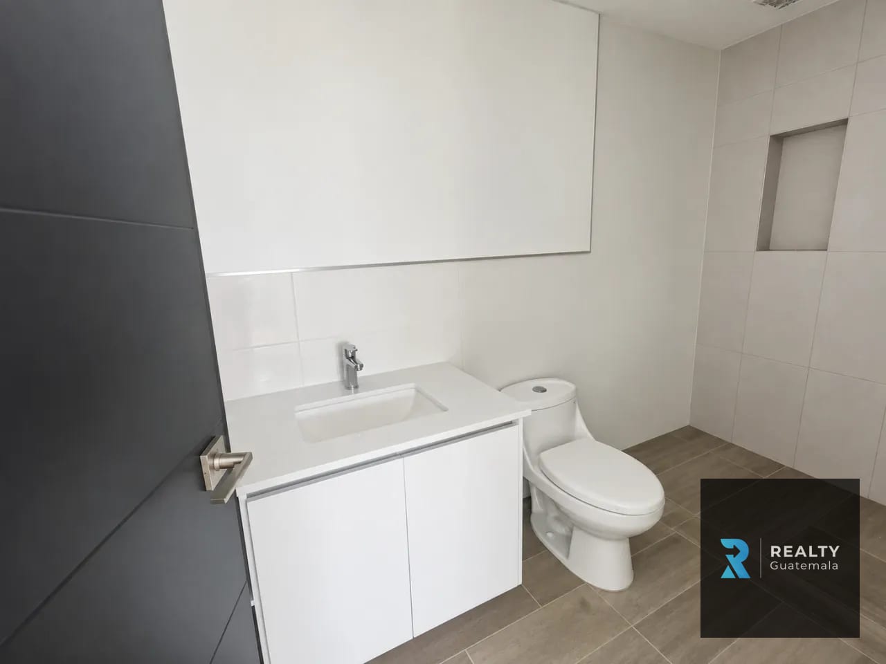 Rento Apartamento Zona 14, la Villa Segheria — Apartamento en Alquiler en Segheria, Zona 14, Guatemala, Ciudad — foto 9 de 10