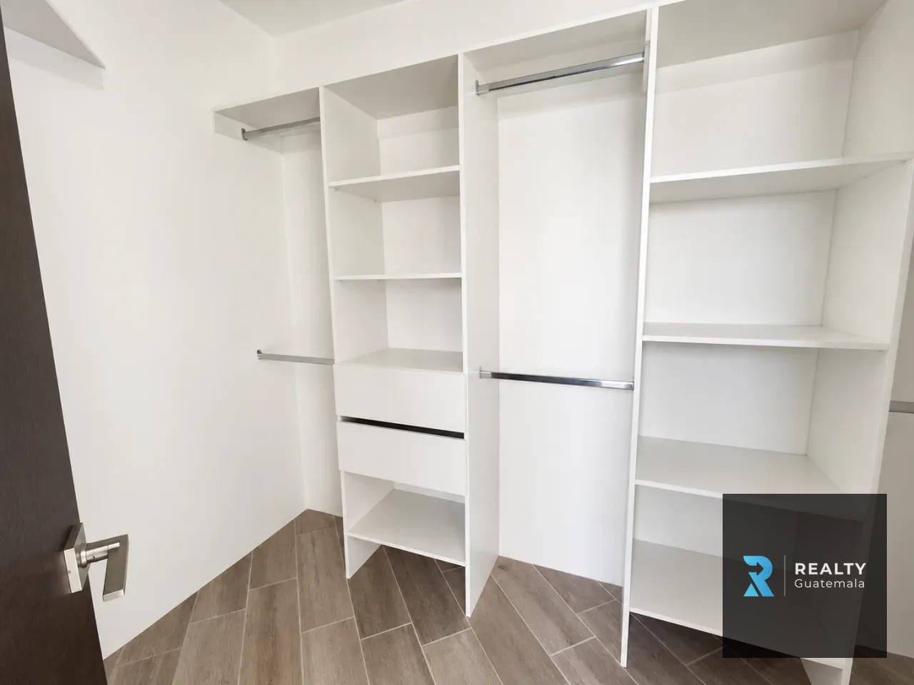 Rento Apartamento Zona 14, la Villa Segheria — Apartamento en Alquiler en Segheria, Zona 14, Guatemala, Ciudad — foto 10 de 10