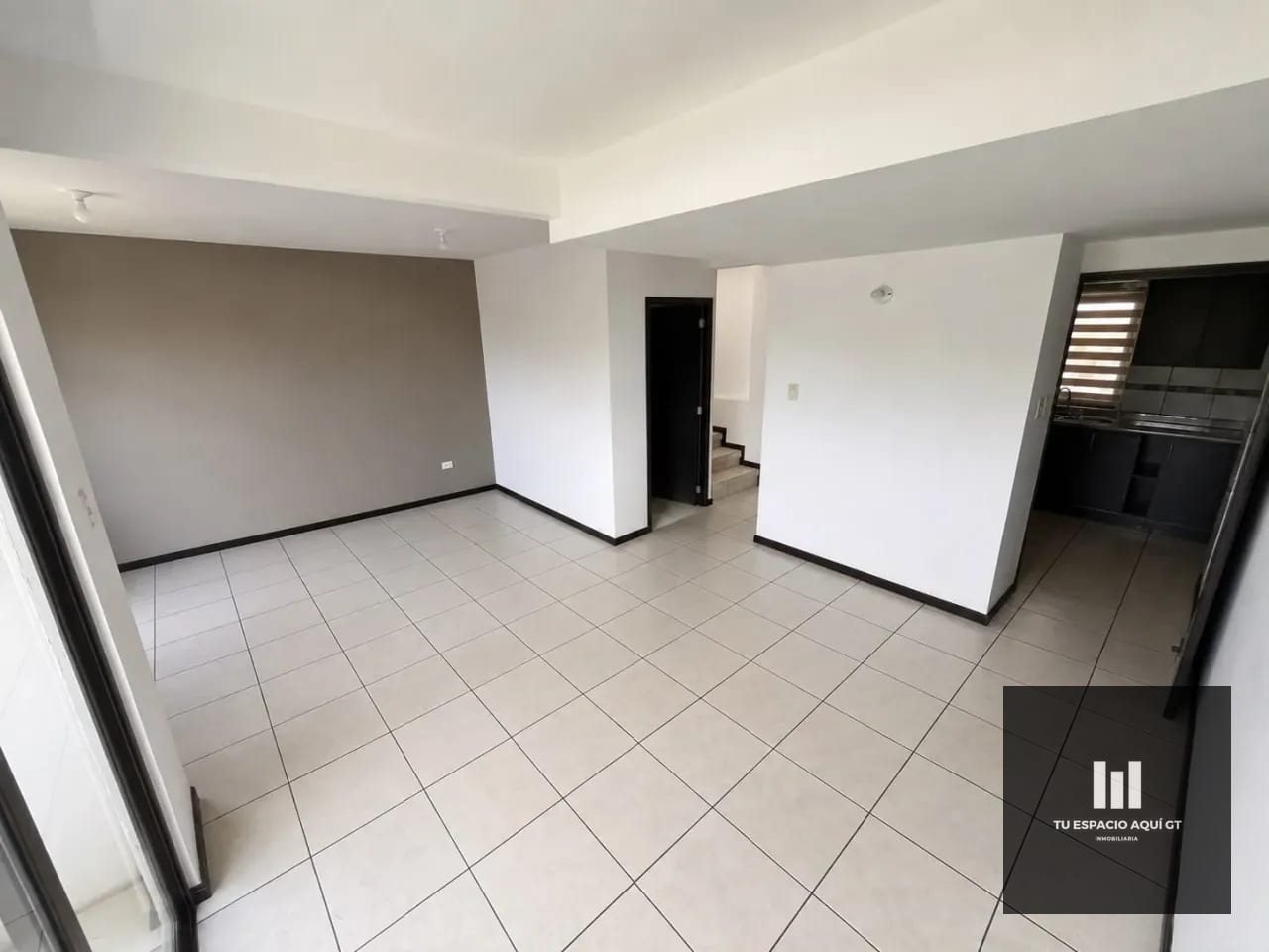 Hermosa Casa En Venta En Vistas San Isidro, Zona 16 — Casa en Venta en Vistas de San Isidro, Zona 16, Guatemala, Ciudad — foto 5 de 13