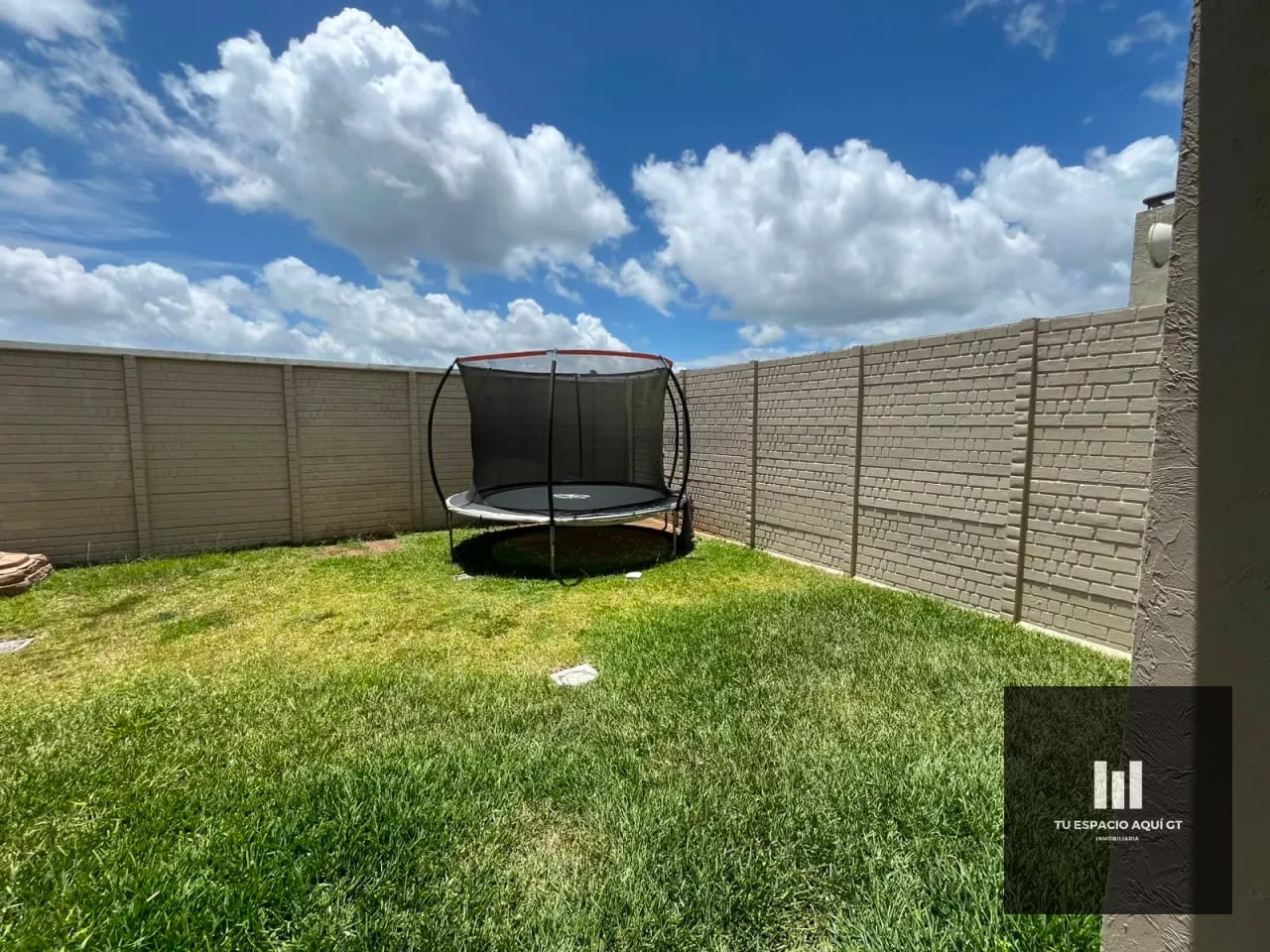 Hermosa Casa En Venta En Vistas San Isidro, Zona 16 — Casa en Venta en Vistas de San Isidro, Zona 16, Guatemala, Ciudad — foto 11 de 13