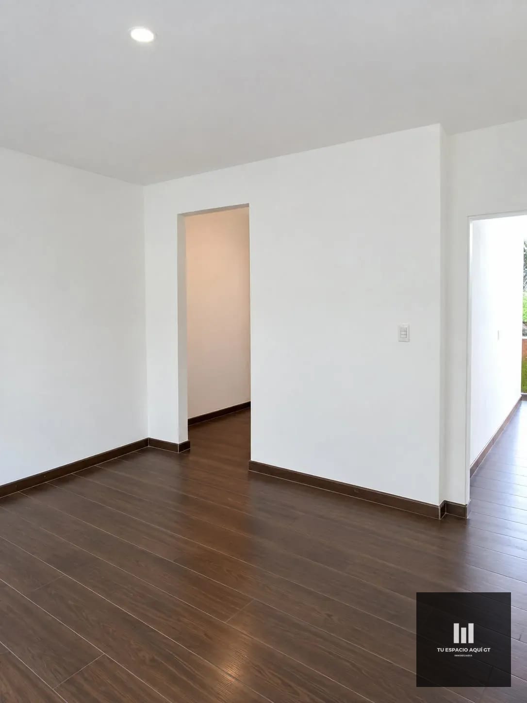 Bella Casa En Venta En Bosques De Vista Al Lago, Santa Catarina Pinula — Casa en Venta en Santa Catarina Pinula, Guatemala, Ciudad — foto 5 de 7