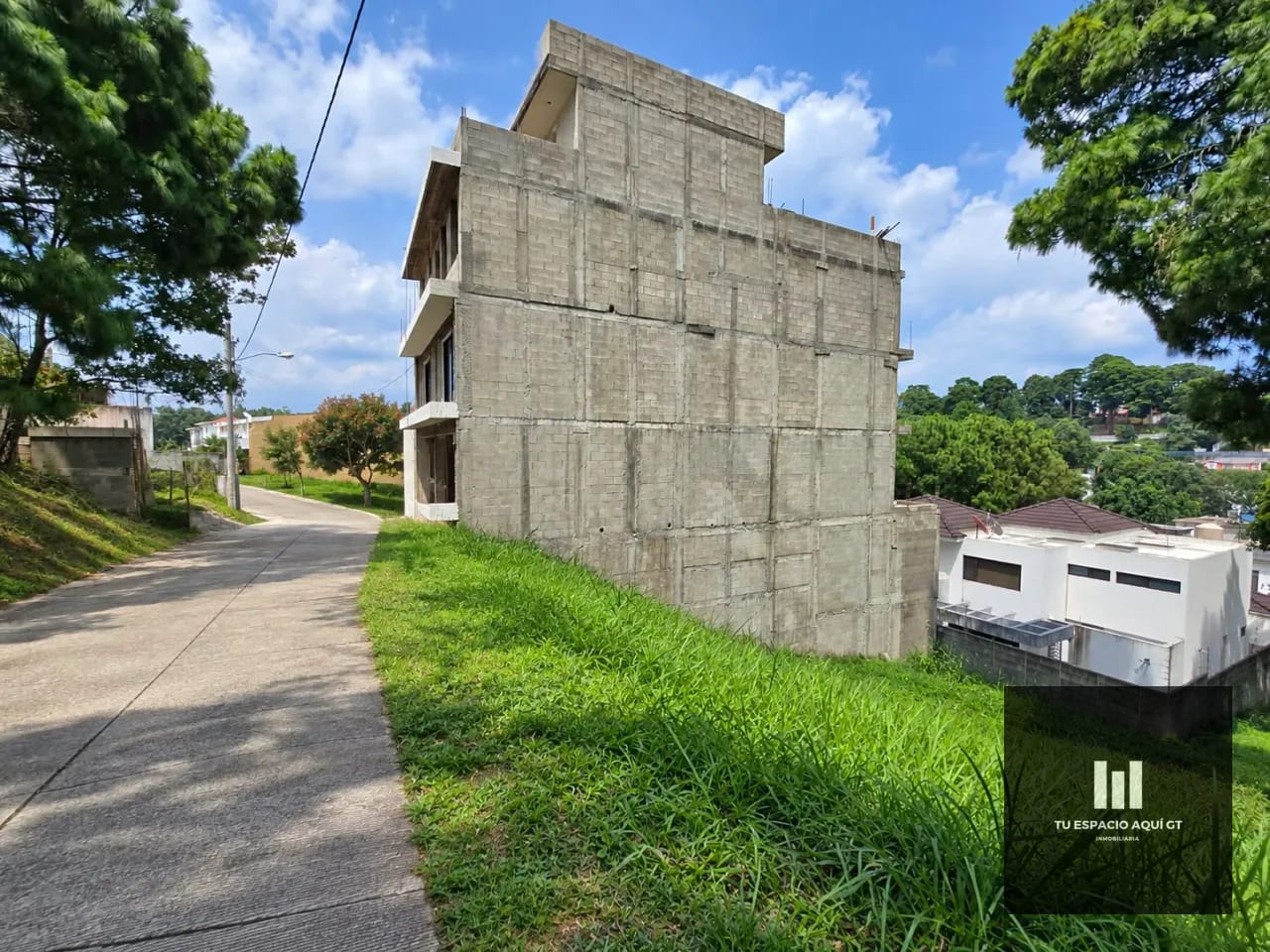 Bello Terreno En Venta, inclinado En Peña Dorada, kanajuyu ,Zona 16 — Terreno en Venta en Kanajuyú, Zona 16, Guatemala, Ciudad — foto 2 de 5