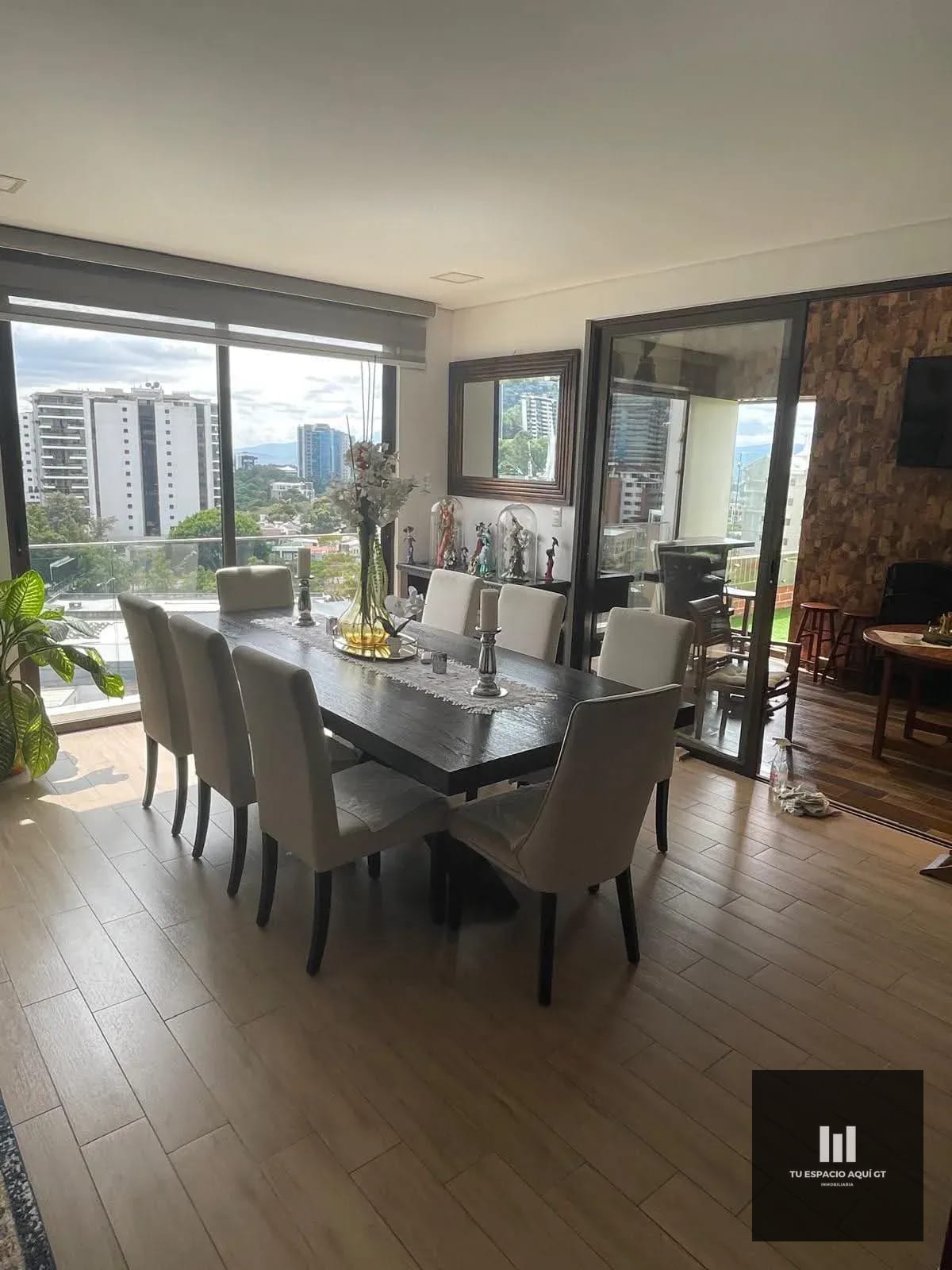 Hermoso Penthouse En Venta En Edificio Leben,Vista Hermosa I, Zona 15 — Apartamento en Venta en Vista Hermosa I, Zona 15, Guatemala, Ciudad — foto 5 de 10
