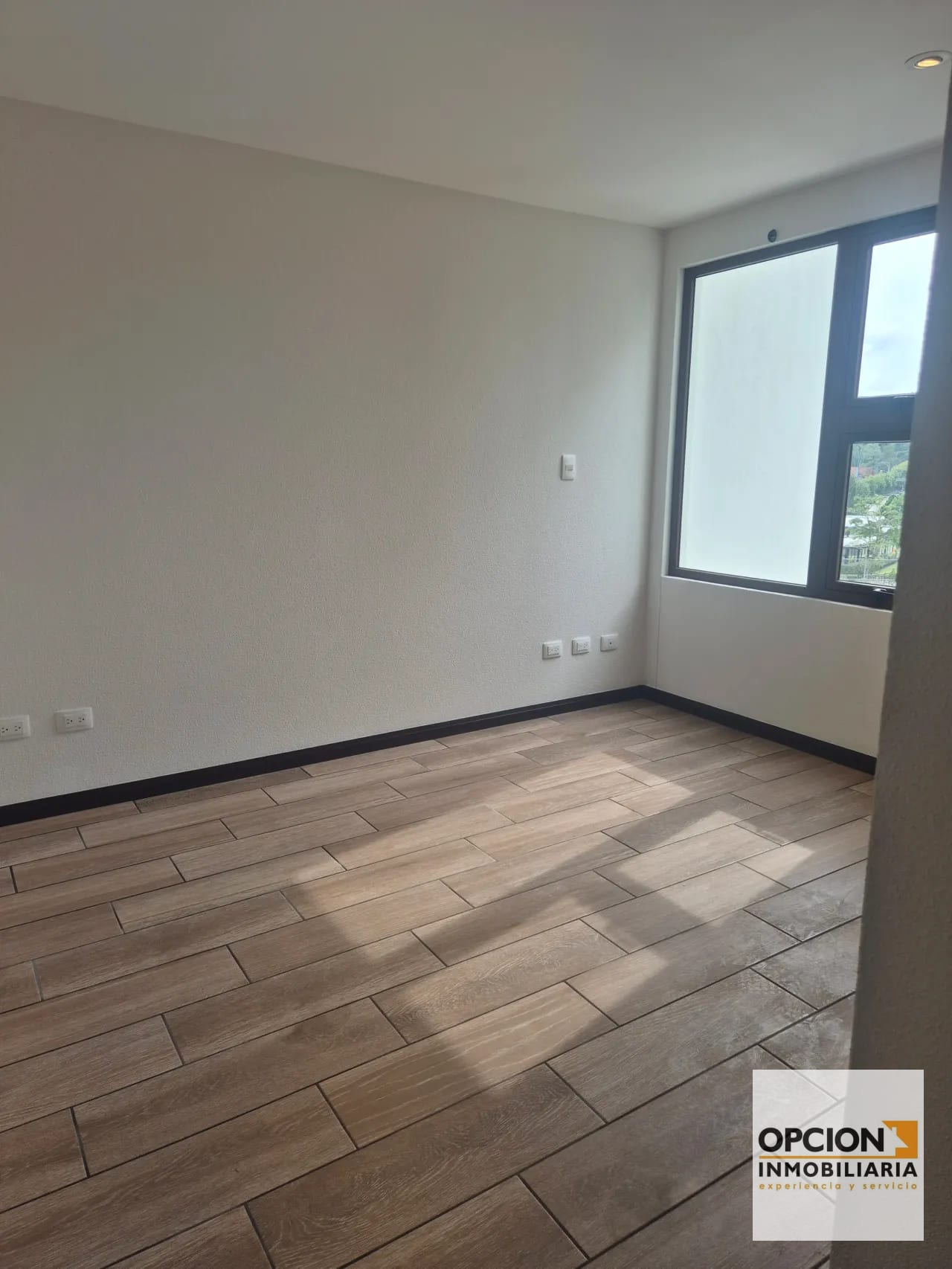 Rento Apartamento Z. 16. Si 2021 T4 — Apartamento en Alquiler en San Isidro 20/21, Zona 16, Guatemala, Ciudad — foto 5 de 9