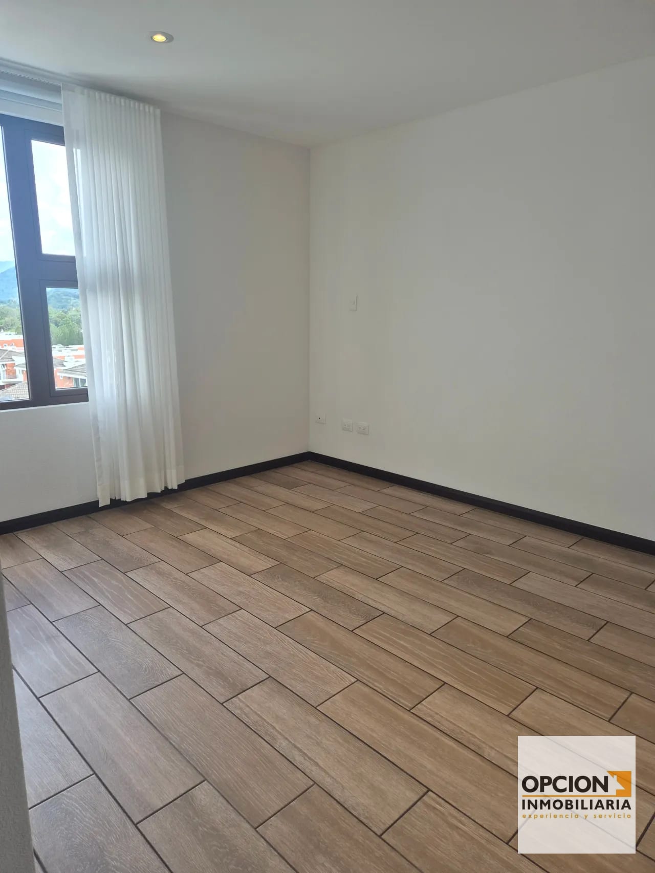 Rento Apartamento Z. 16 San Isidro 2021 T4 — Apartamento en Venta en San Isidro 20/21, Zona 16, Guatemala, Ciudad — foto 10 de 12