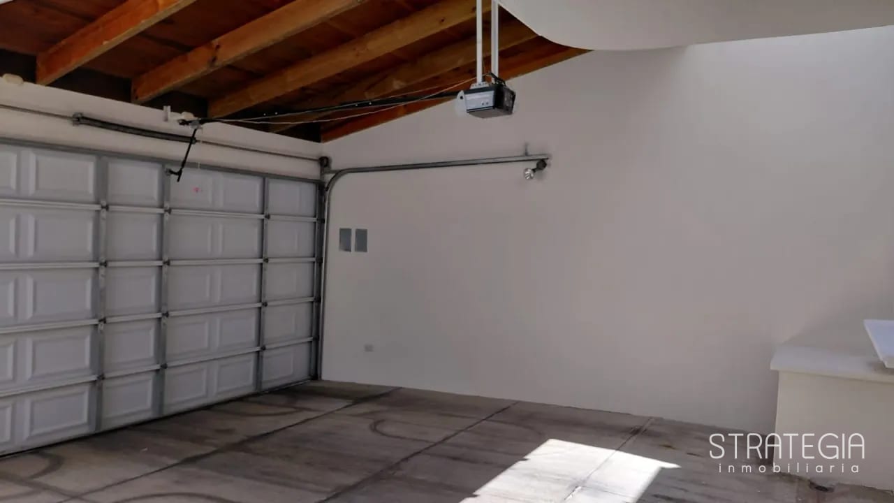 Vendo Casa Céntrica en BLVD San Isidro Zona 16 — Casa en Venta en Zona 16, Guatemala, Ciudad — foto 11 de 13