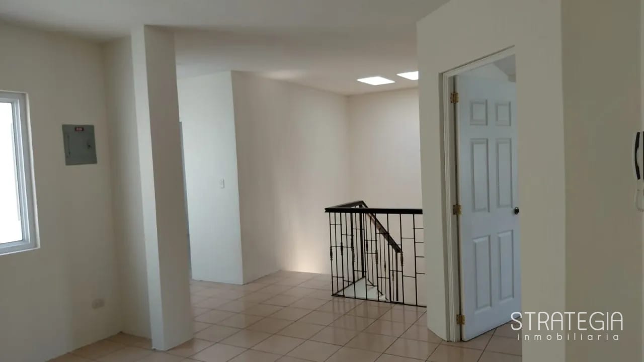 Vendo Casa Céntrica en BLVD San Isidro Zona 16 — Casa en Venta en Zona 16, Guatemala, Ciudad — foto 5 de 13