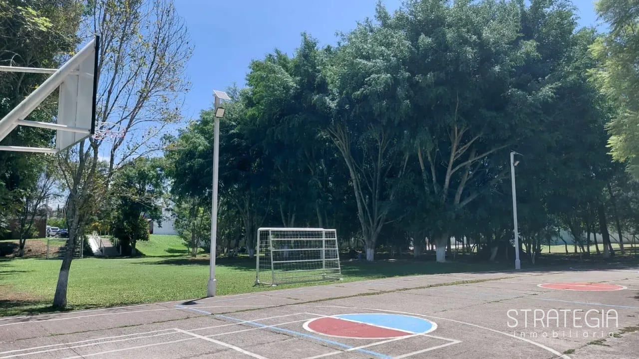 Vendo Casa Céntrica en BLVD San Isidro Zona 16 — Casa en Venta en Zona 16, Guatemala, Ciudad — foto 7 de 13